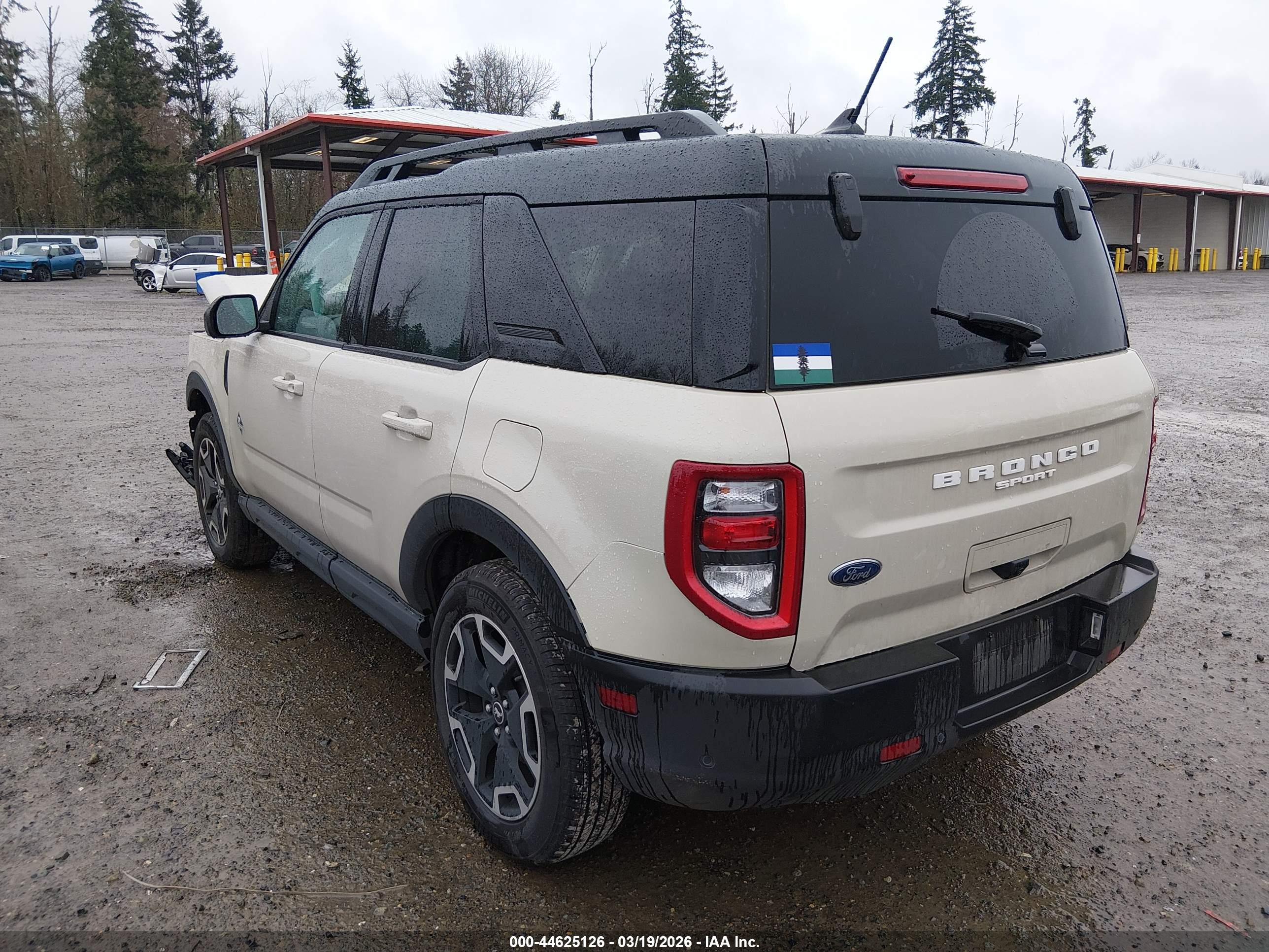 FORD BRONCO image 3