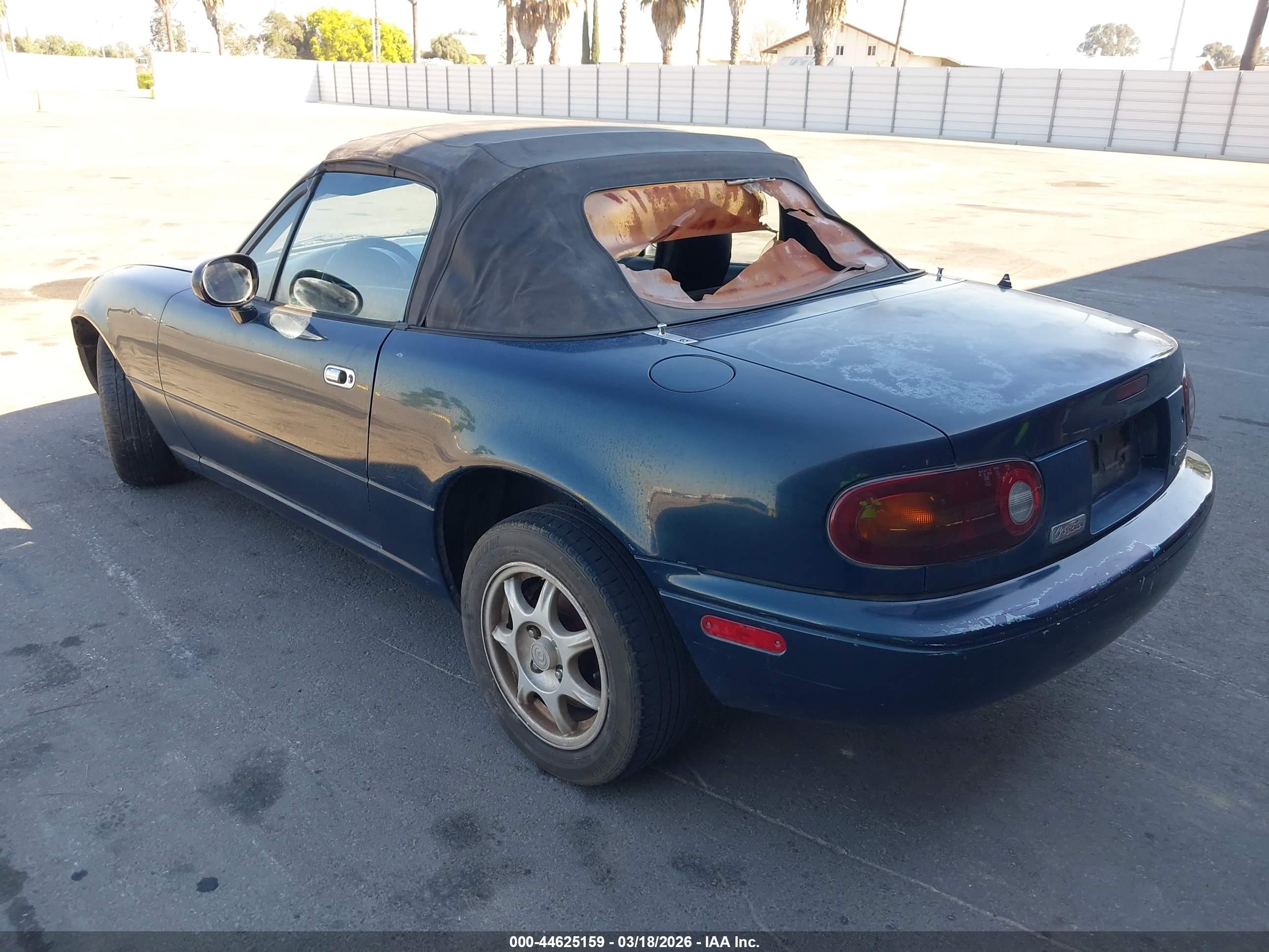 MAZDA MX-5 image 3