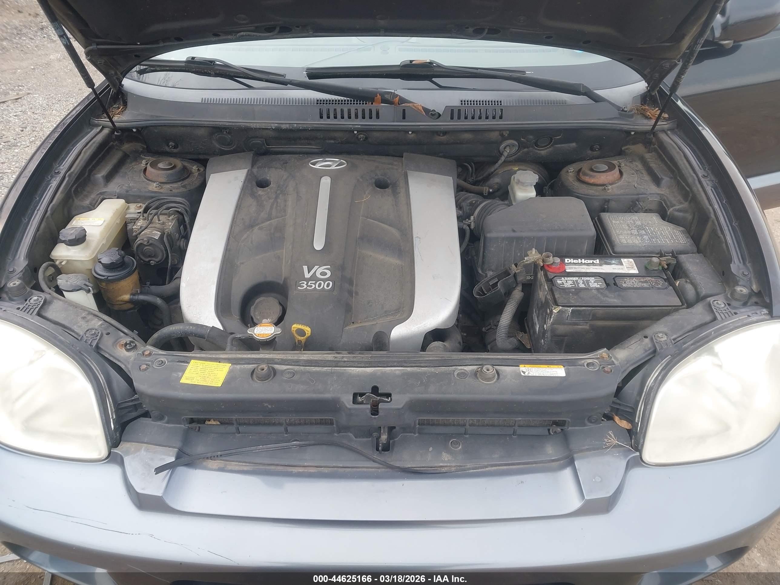 HYUNDAI SANTA image 10