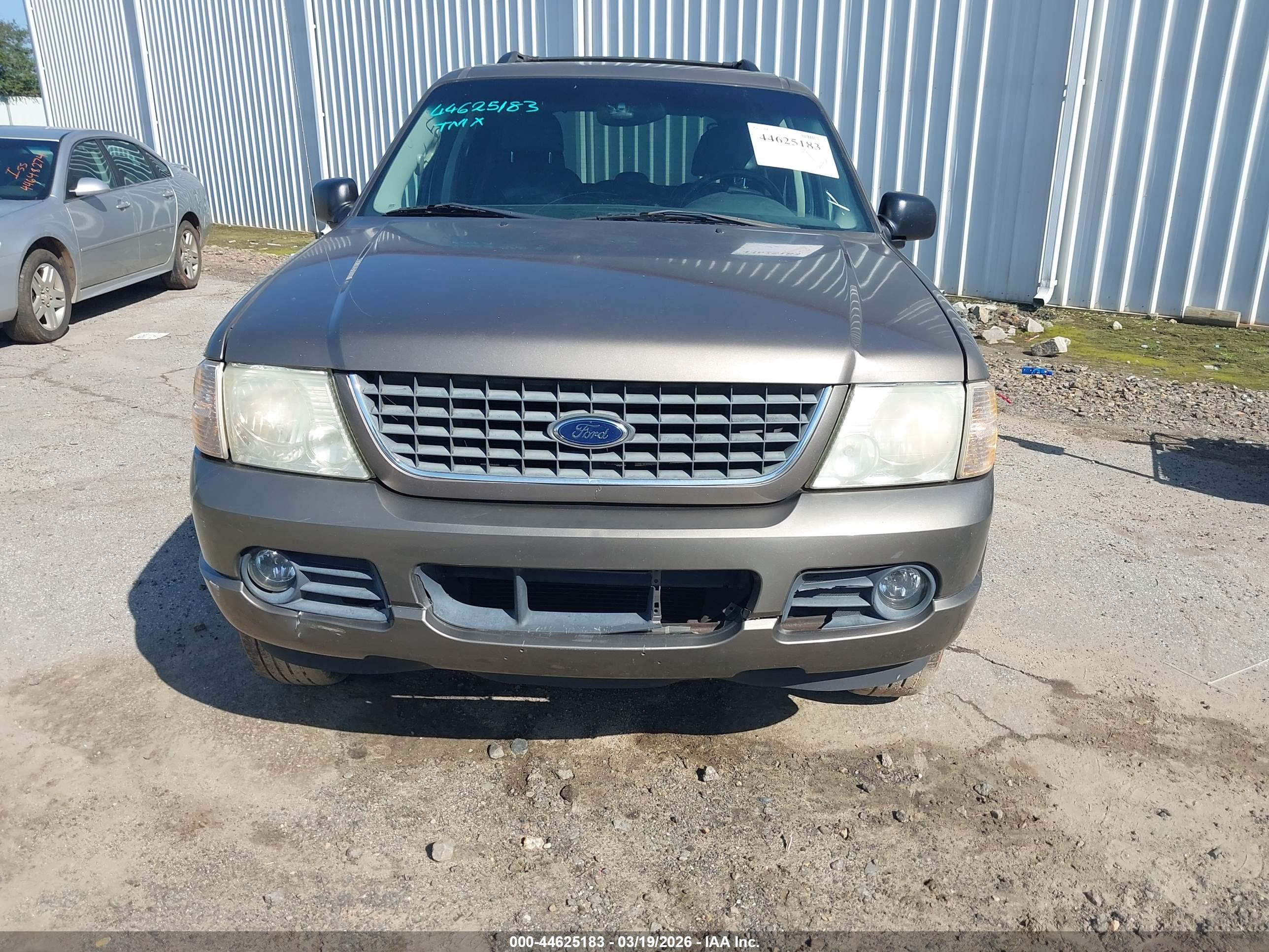 FORD EXPLORER image 6
