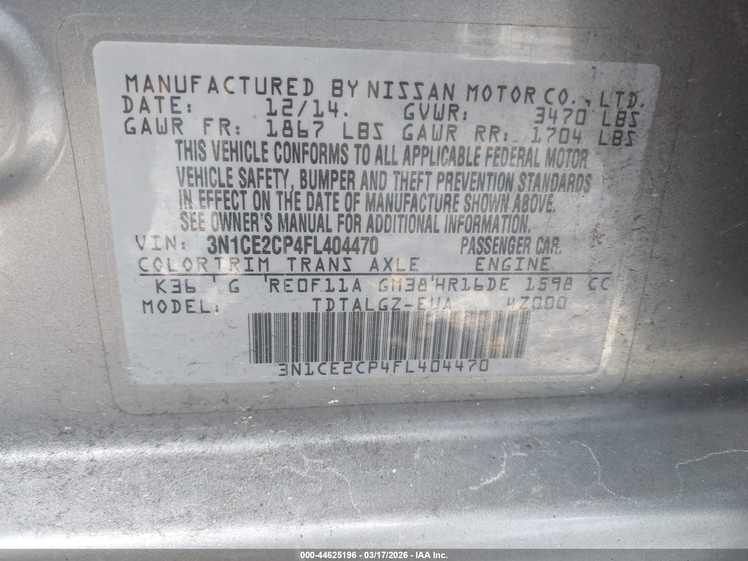 NISSAN VERSA image 9