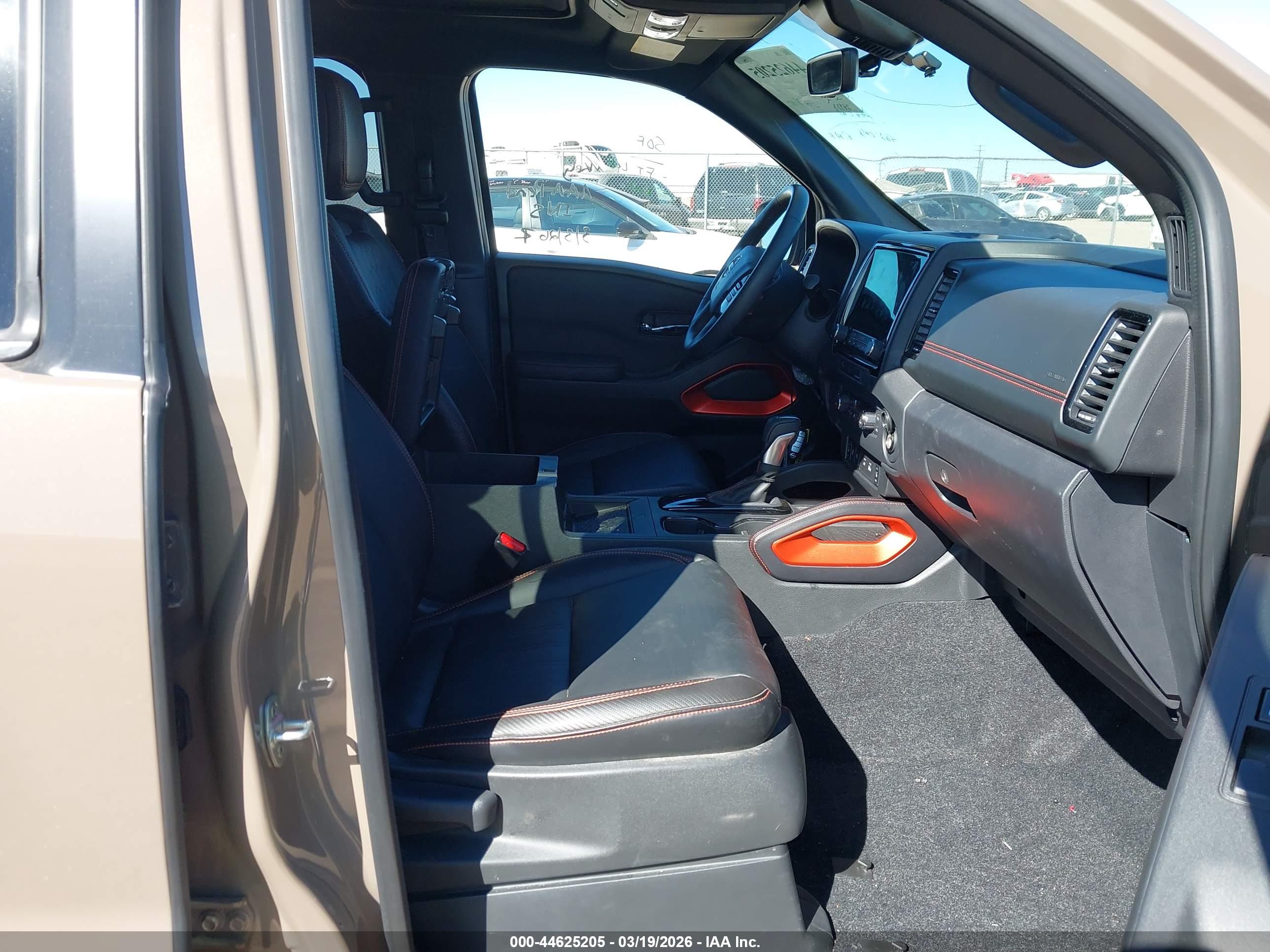 NISSAN FRONTIER image 5