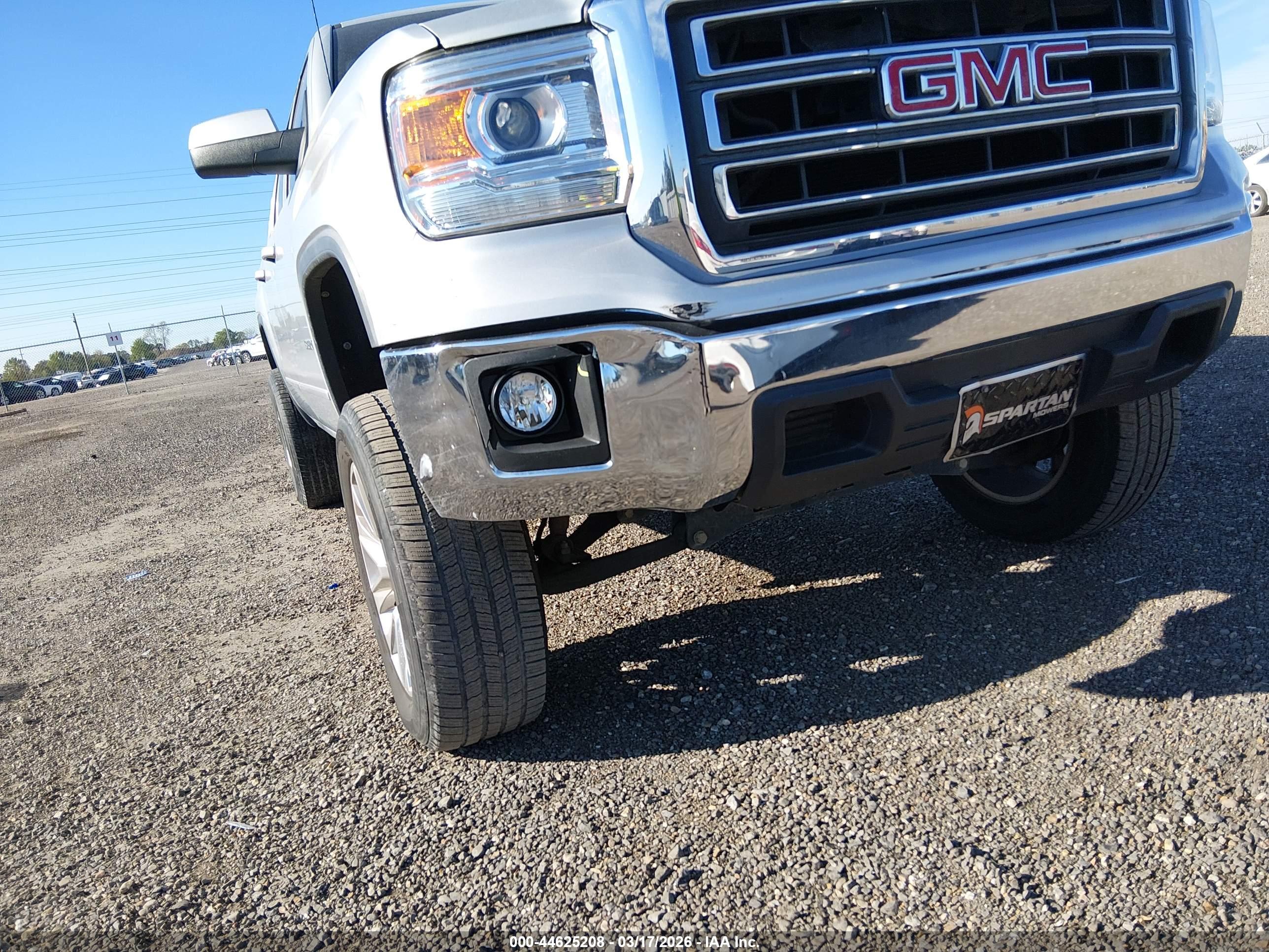 GMC SIERRA image 6