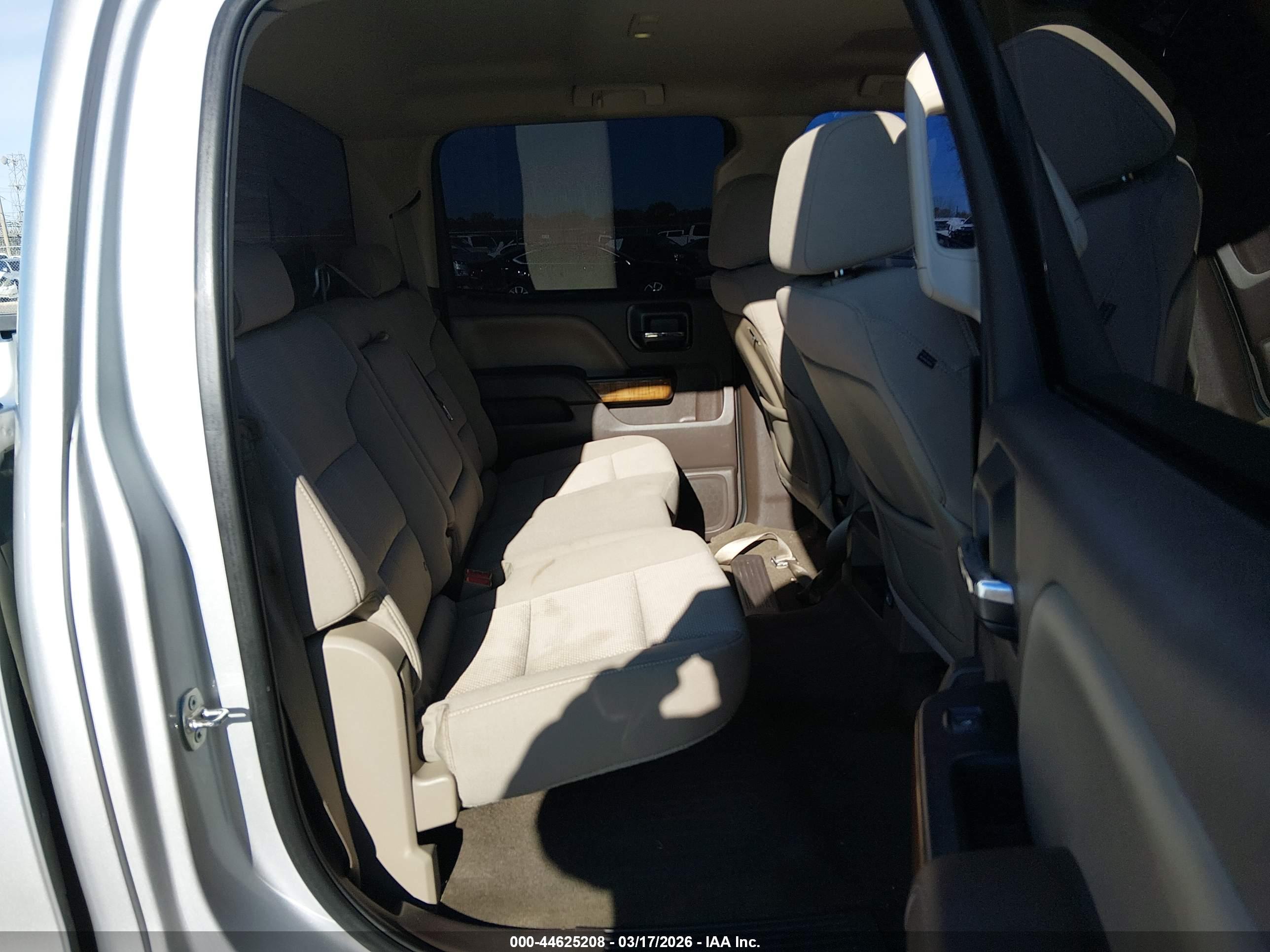 GMC SIERRA image 8