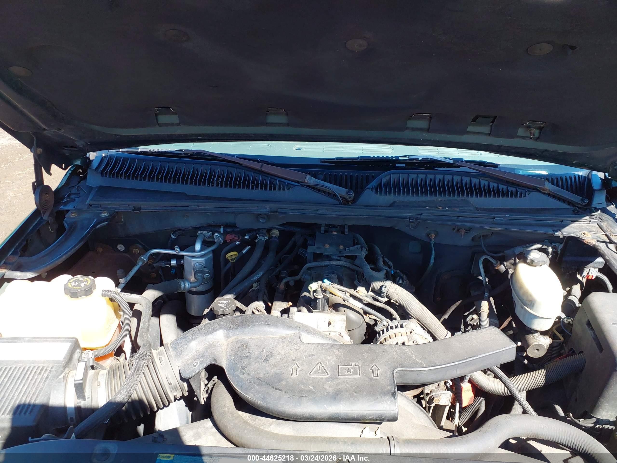 CHEVROLET TAHOE image 10