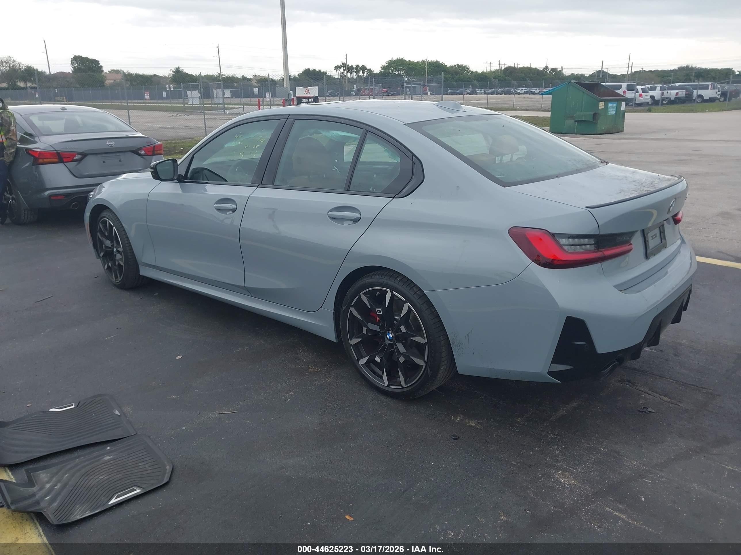 BMW 330I image 3