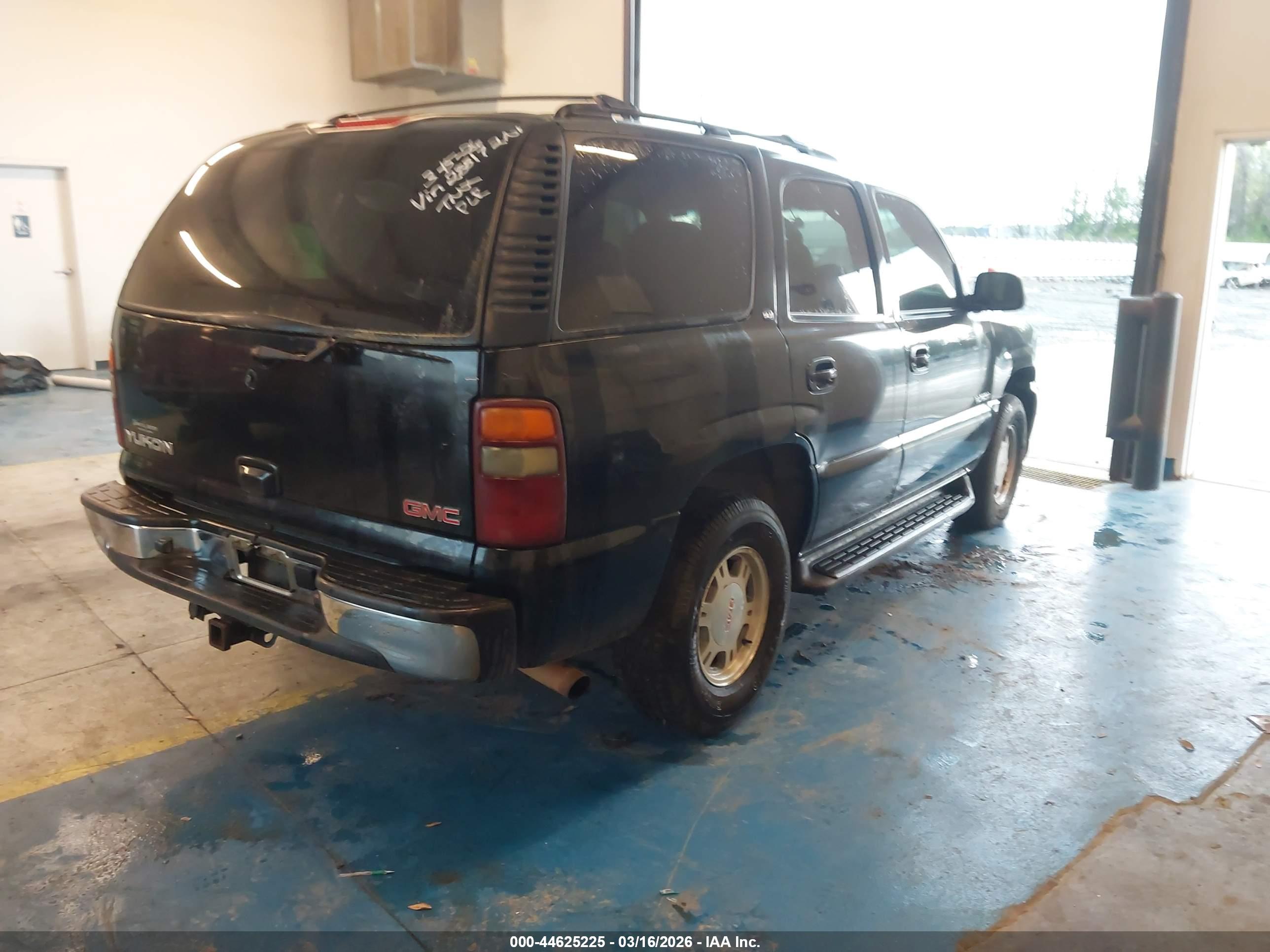 GMC YUKON image 4