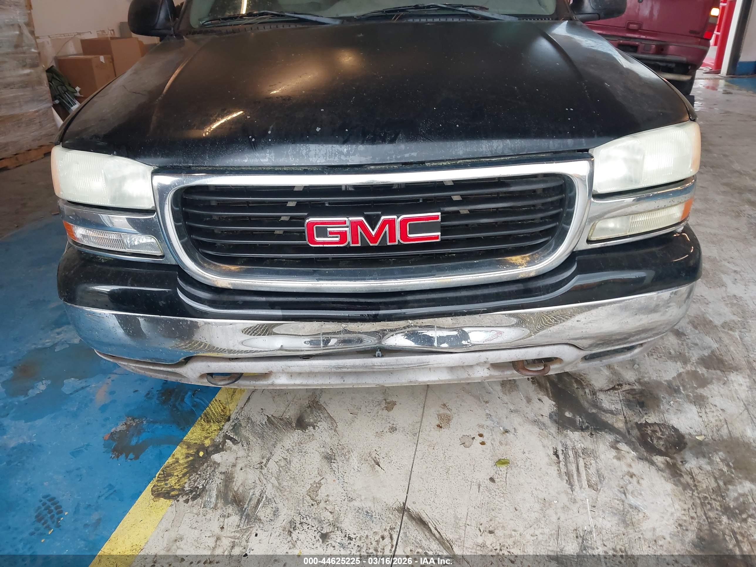 GMC YUKON image 6