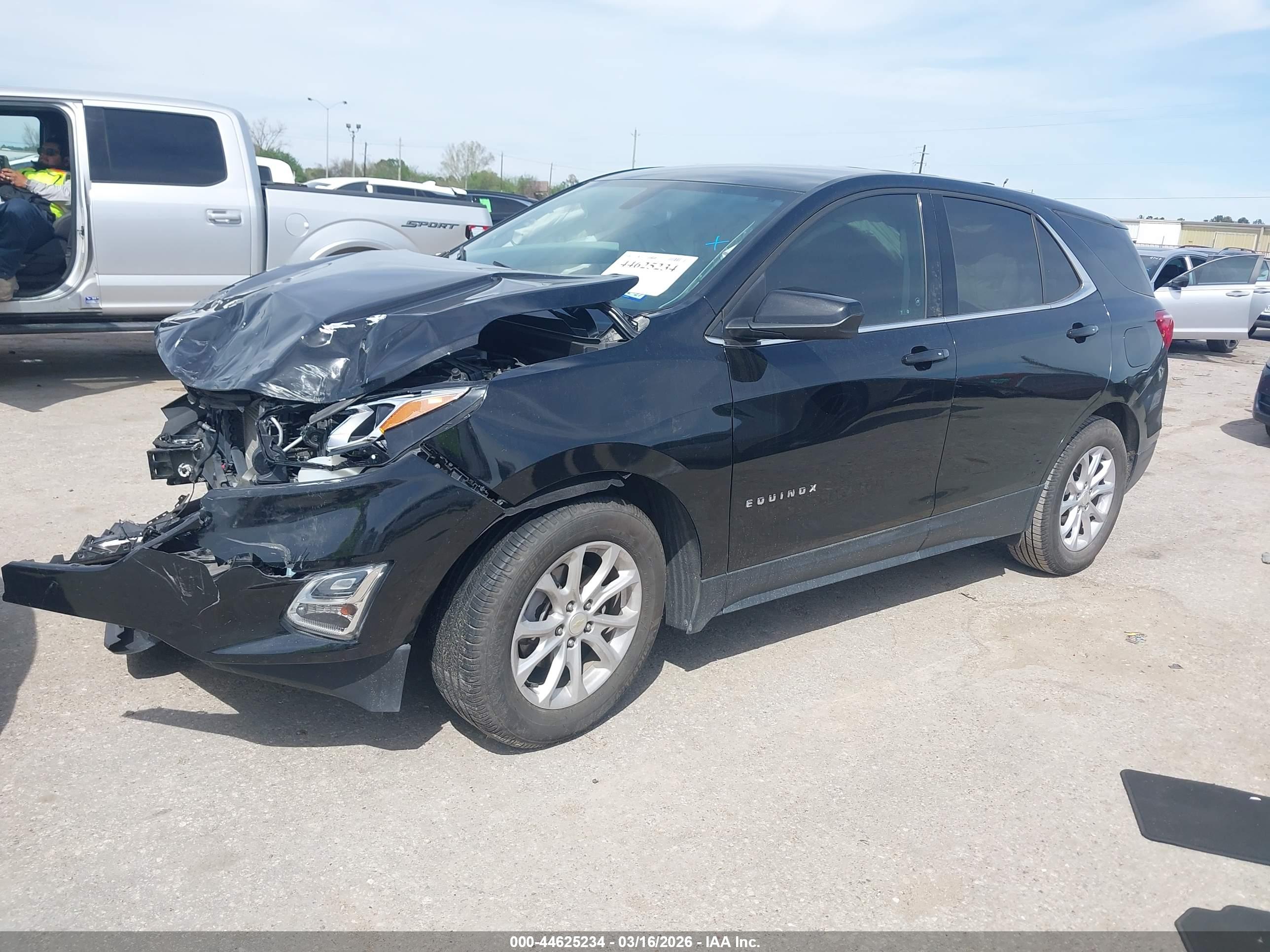 CHEVROLET EQUINOX image 2