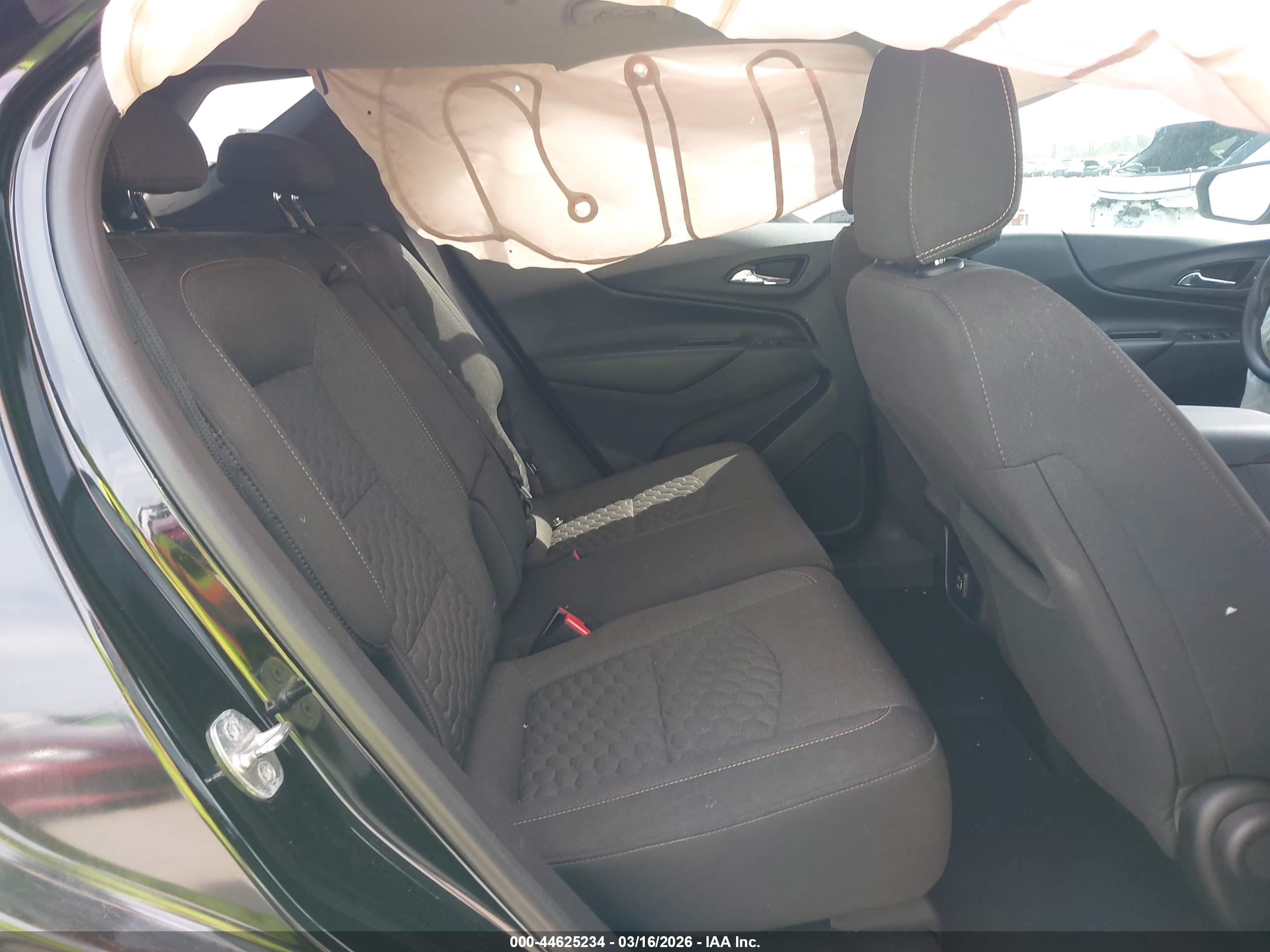 CHEVROLET EQUINOX image 8