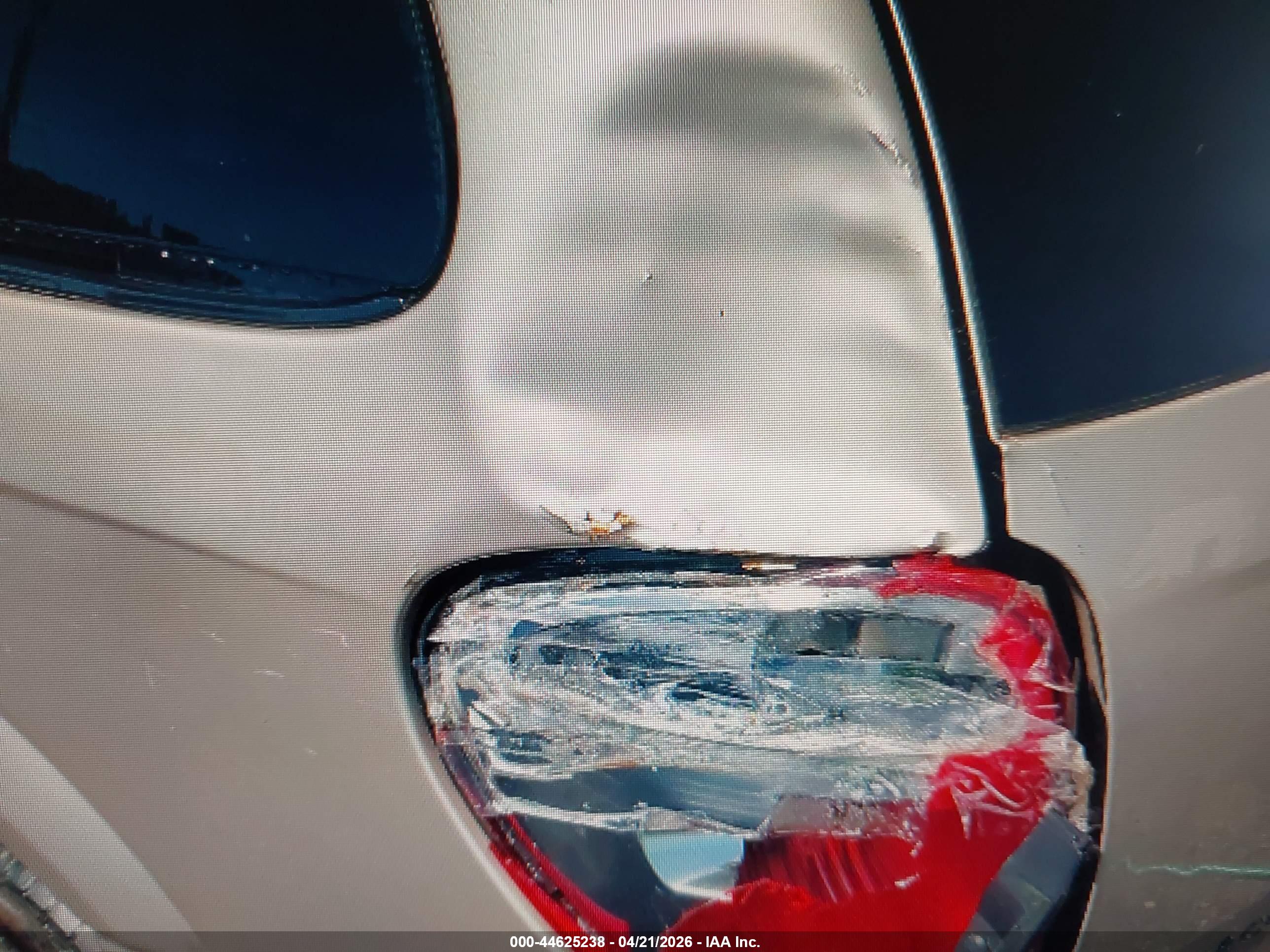 CHRYSLER TOWN image 6