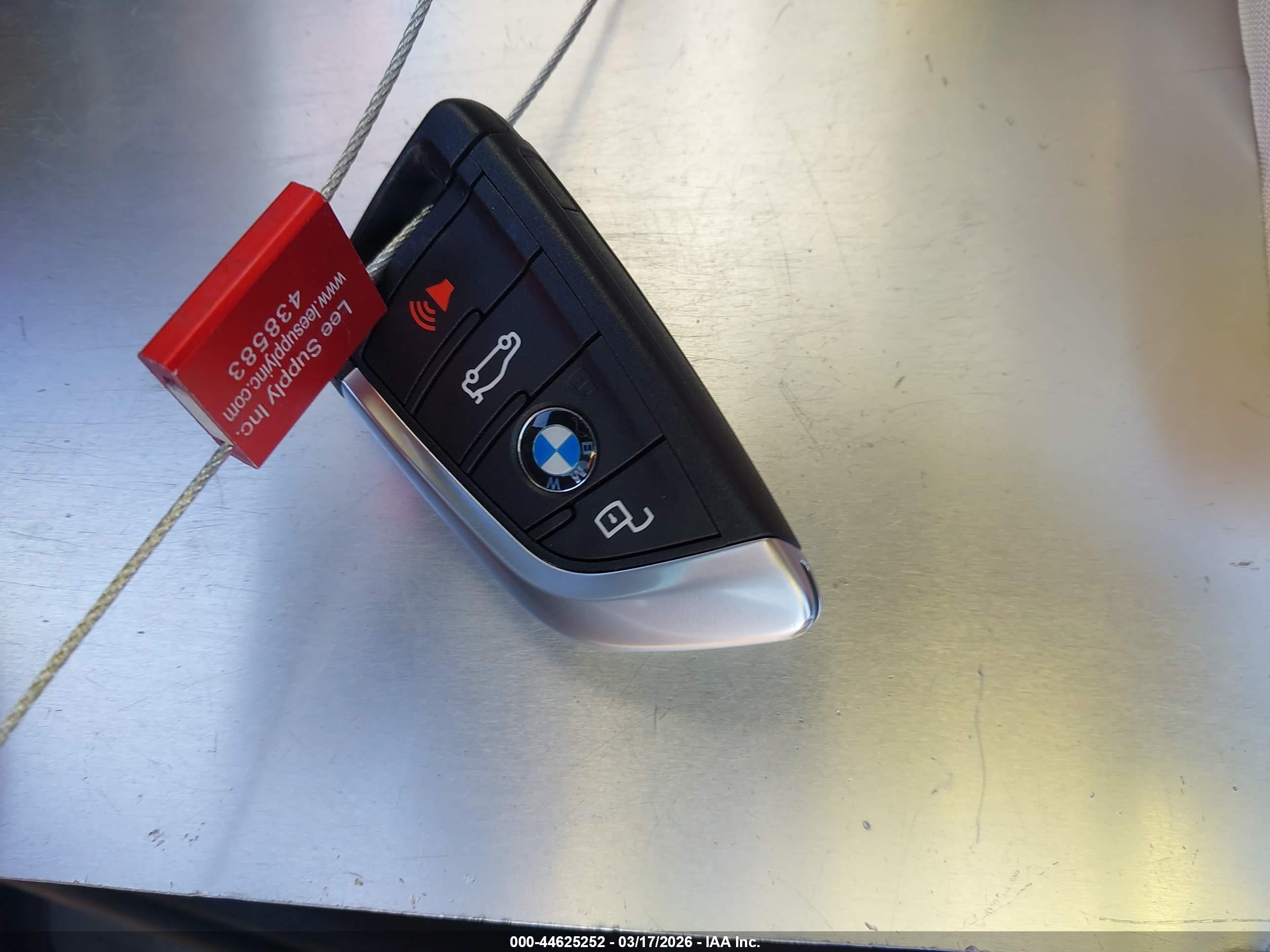 BMW 330I image 11