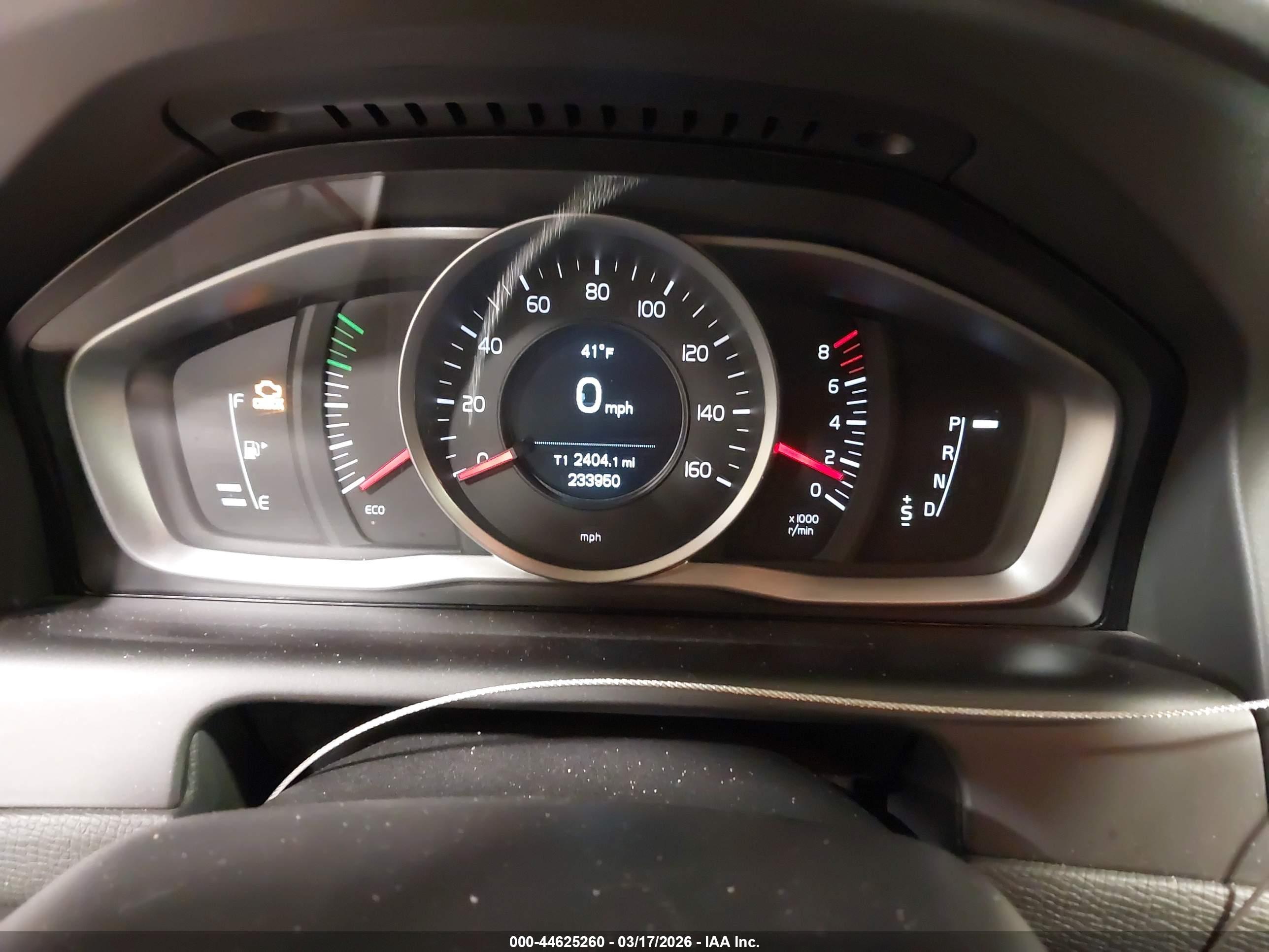 VOLVO XC60 image 7