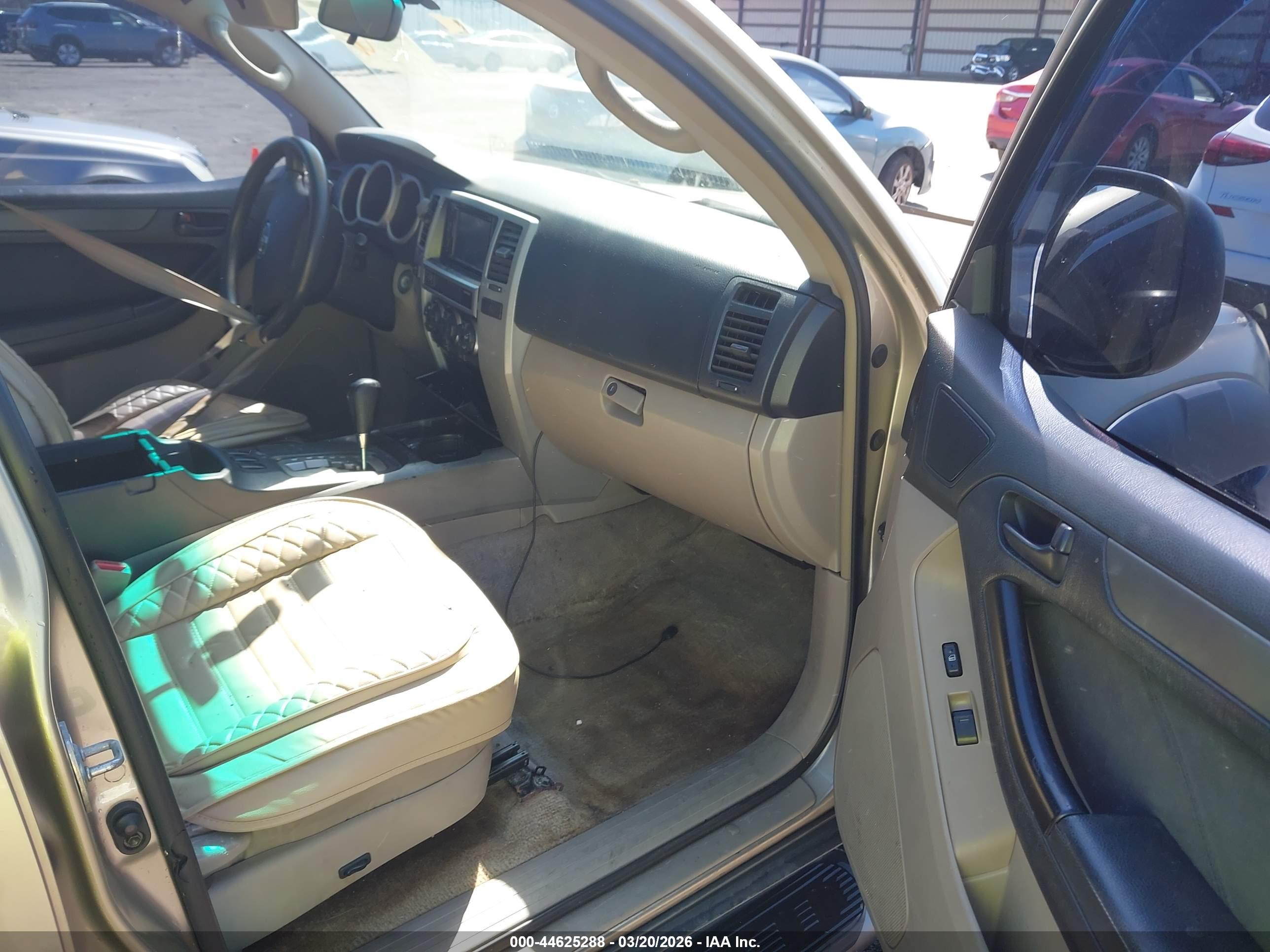 TOYOTA 4RUNNER image 5