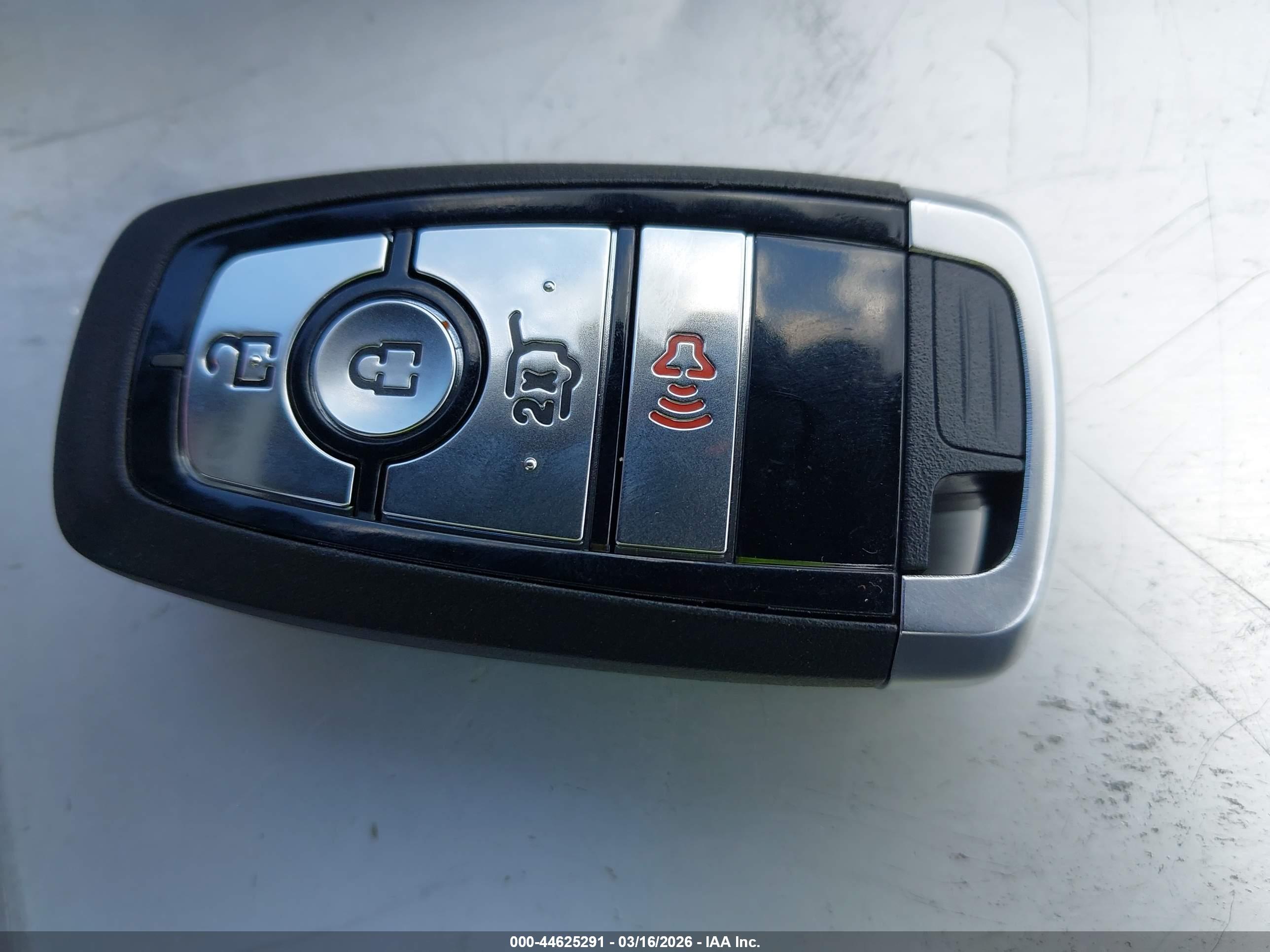 FORD EXPLORER image 11
