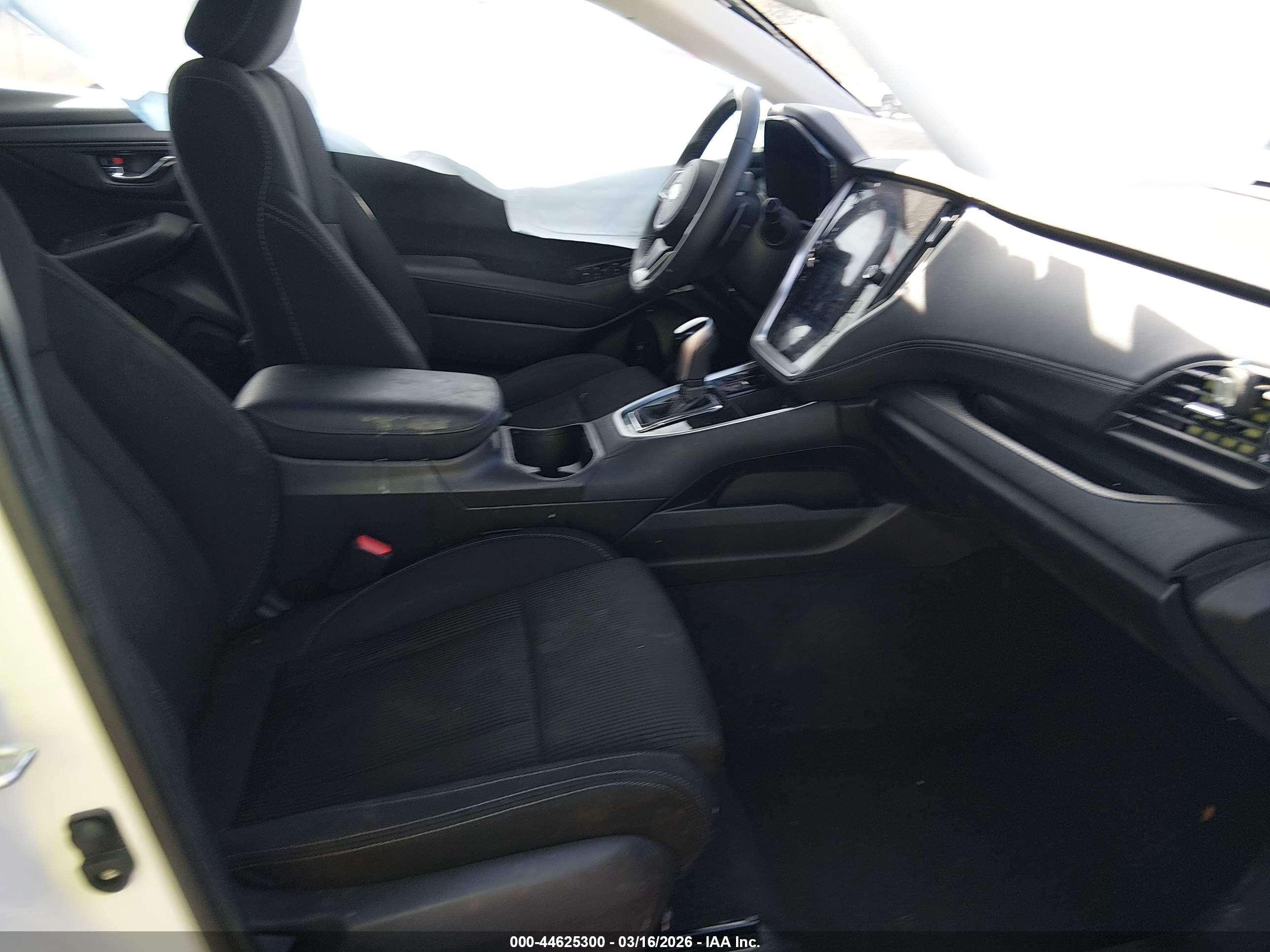 SUBARU LEGACY image 5