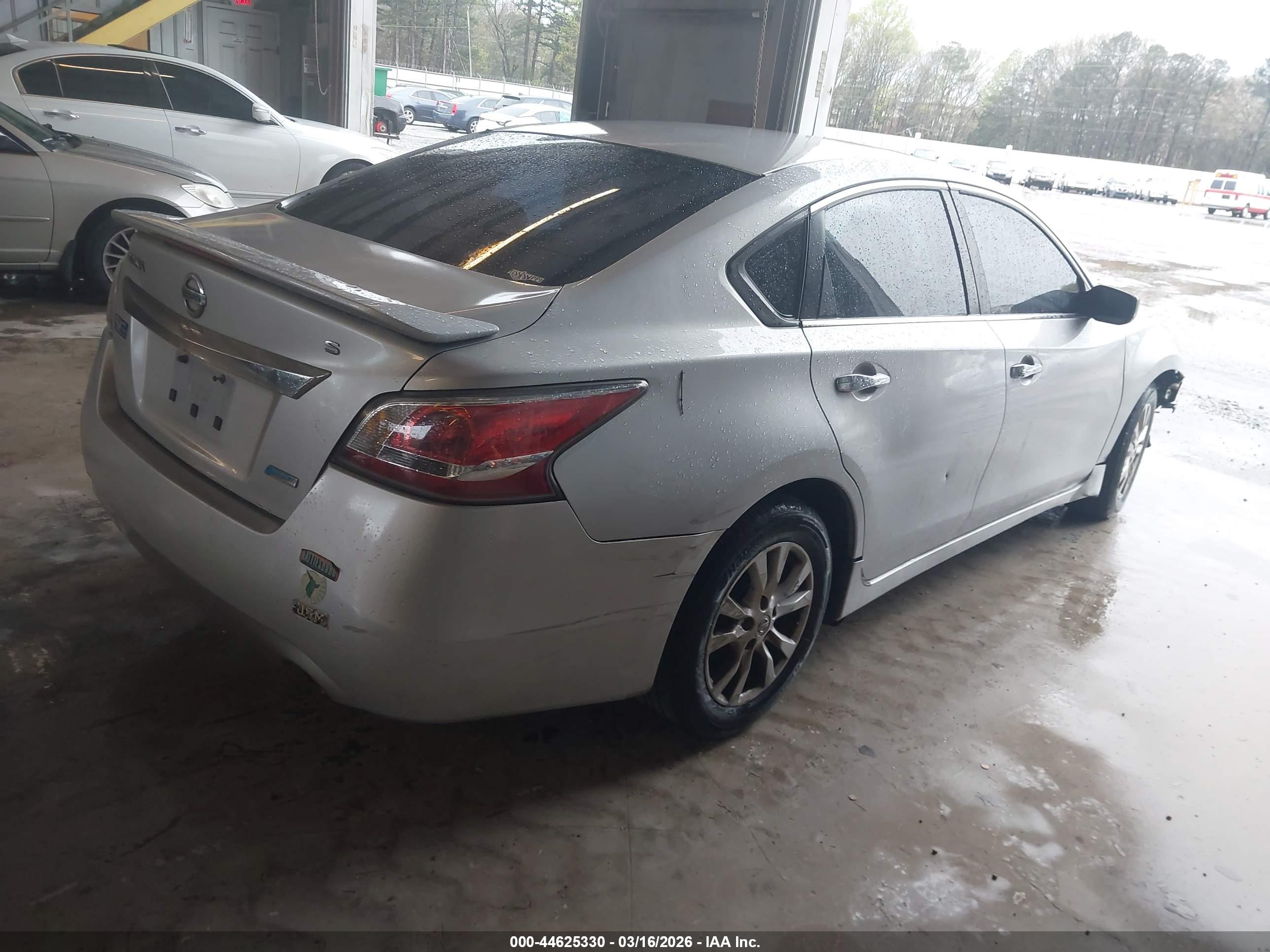 NISSAN ALTIMA image 4