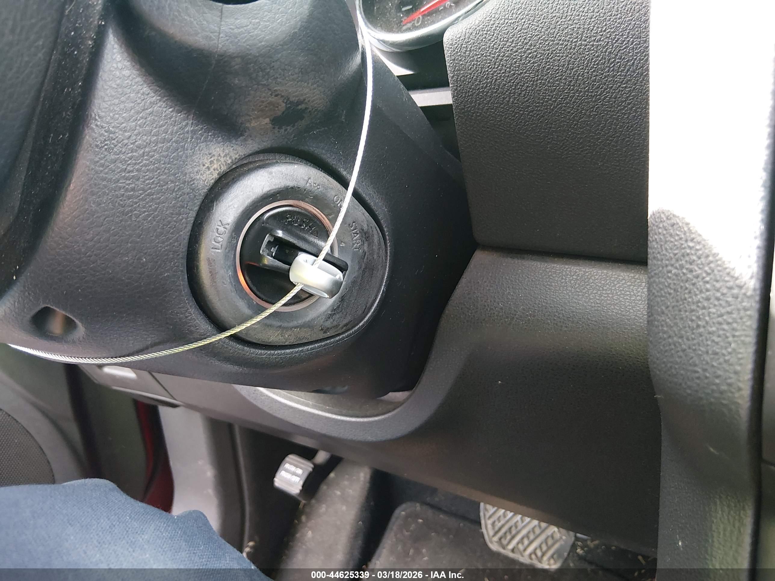 NISSAN ROGUE image 11
