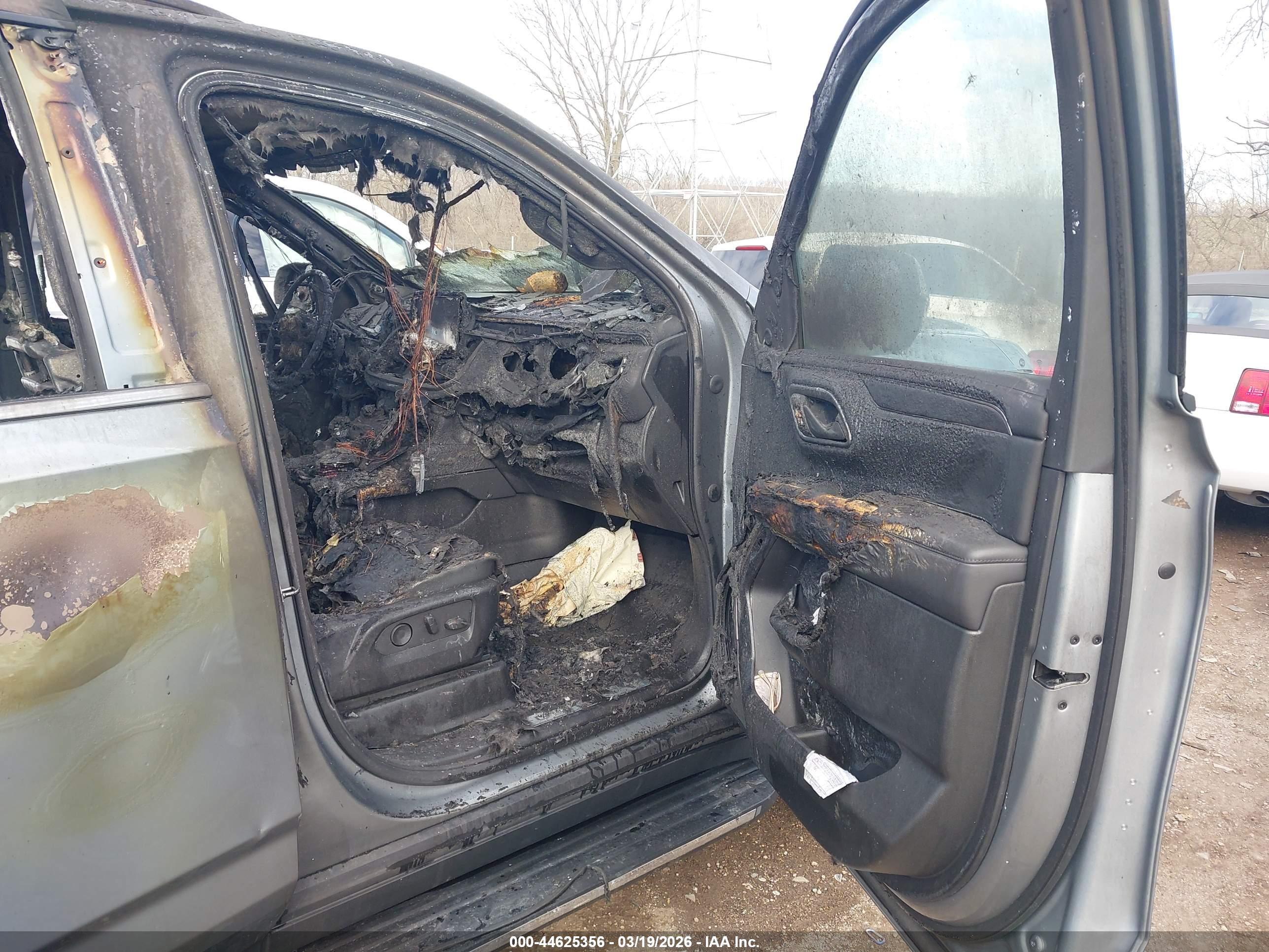 CHEVROLET TAHOE image 5