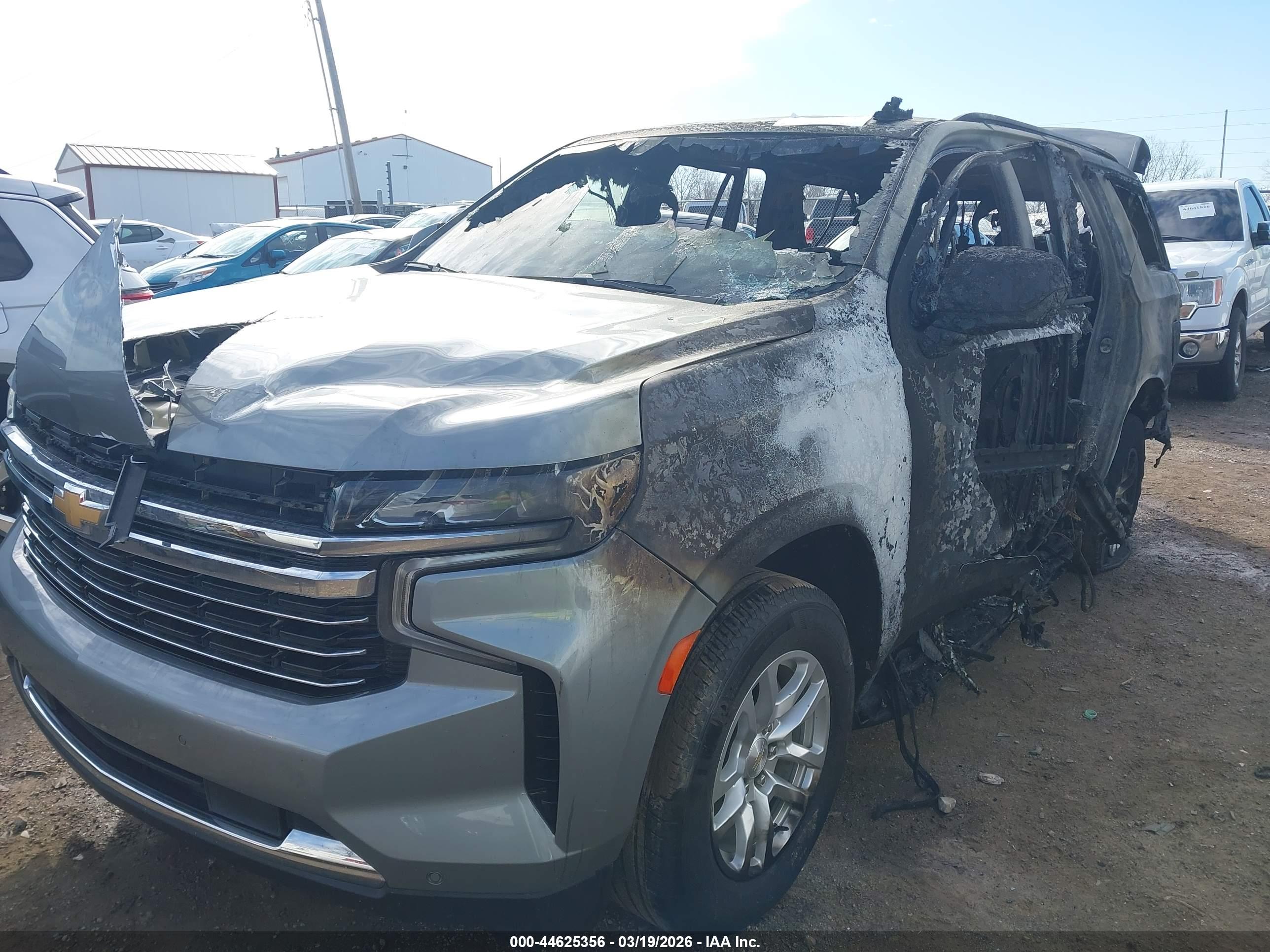 CHEVROLET TAHOE image 6