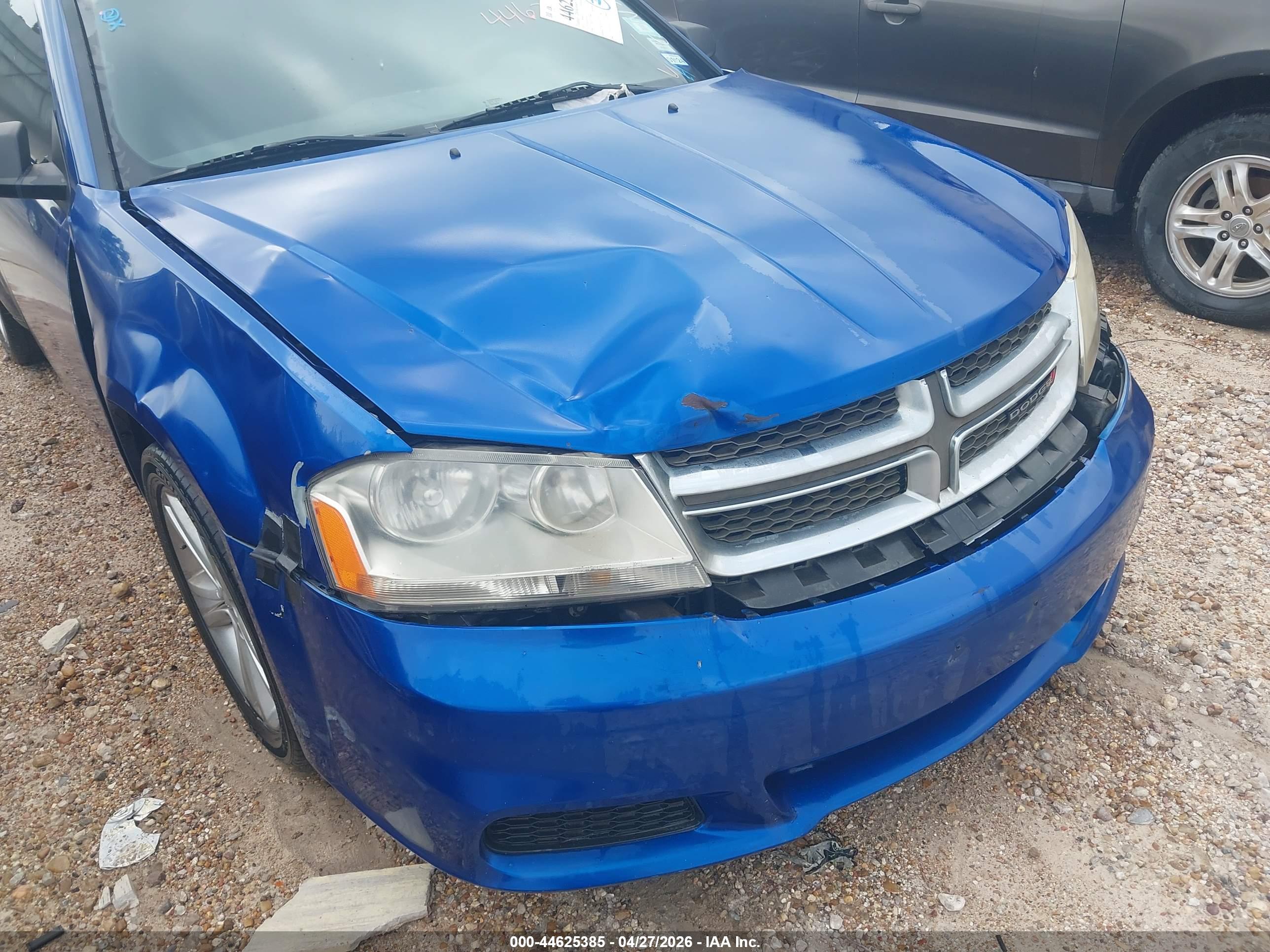 DODGE AVENGER image 6