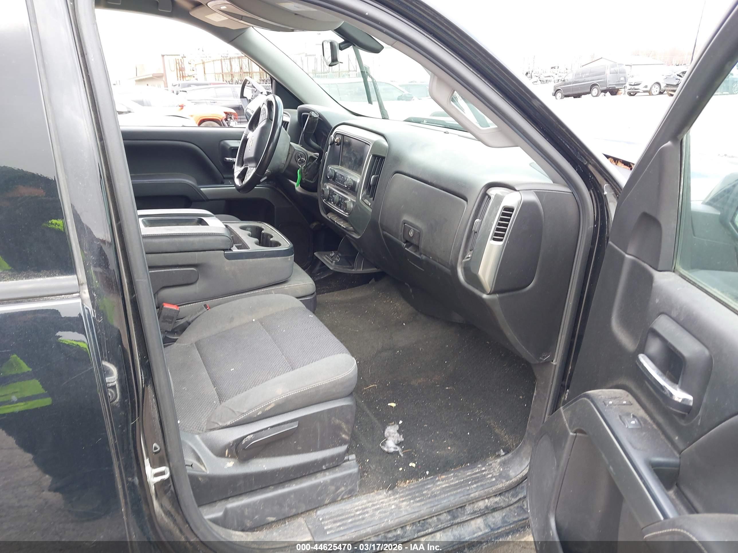 CHEVROLET SILVERADO image 5