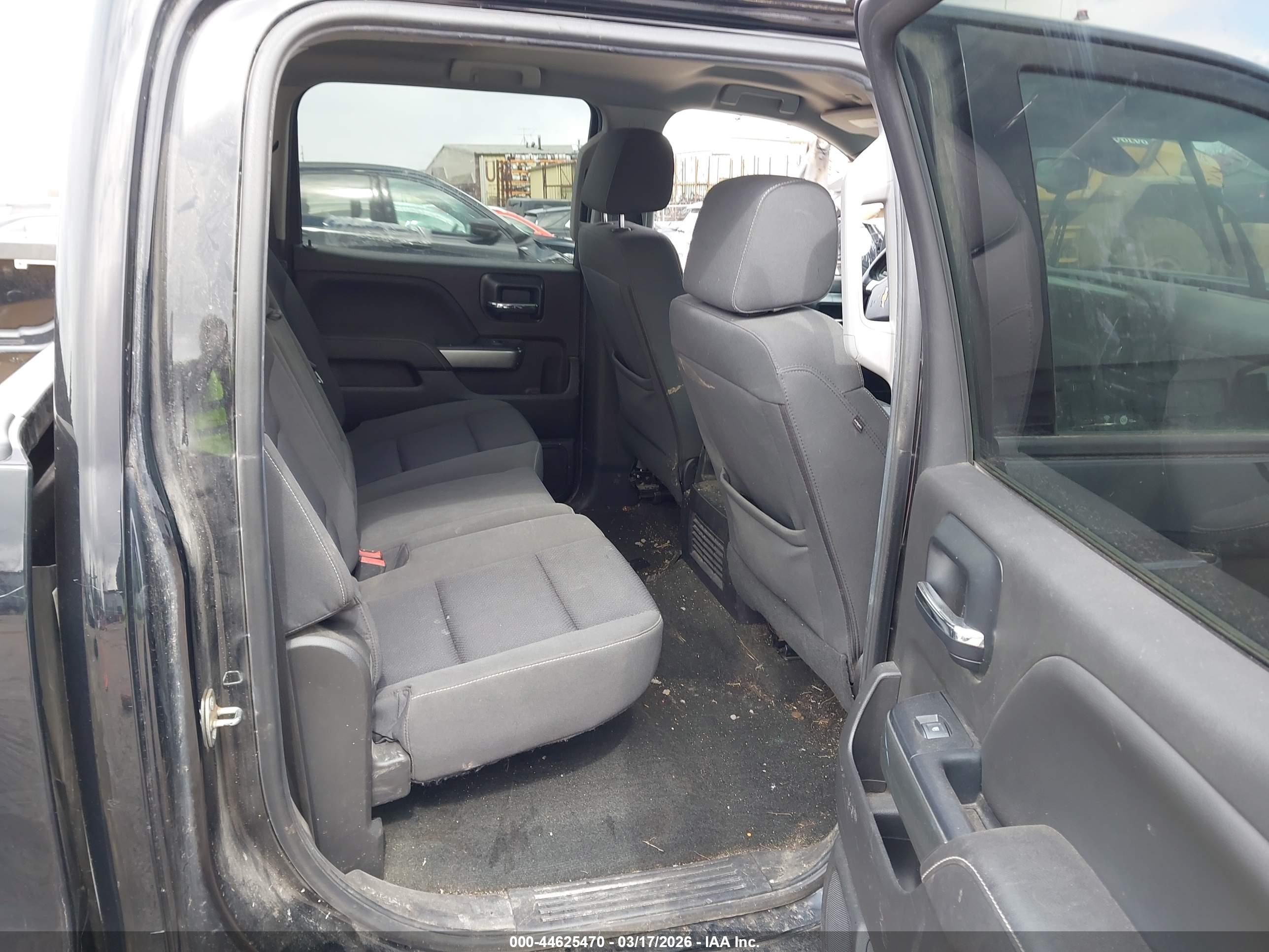 CHEVROLET SILVERADO image 8