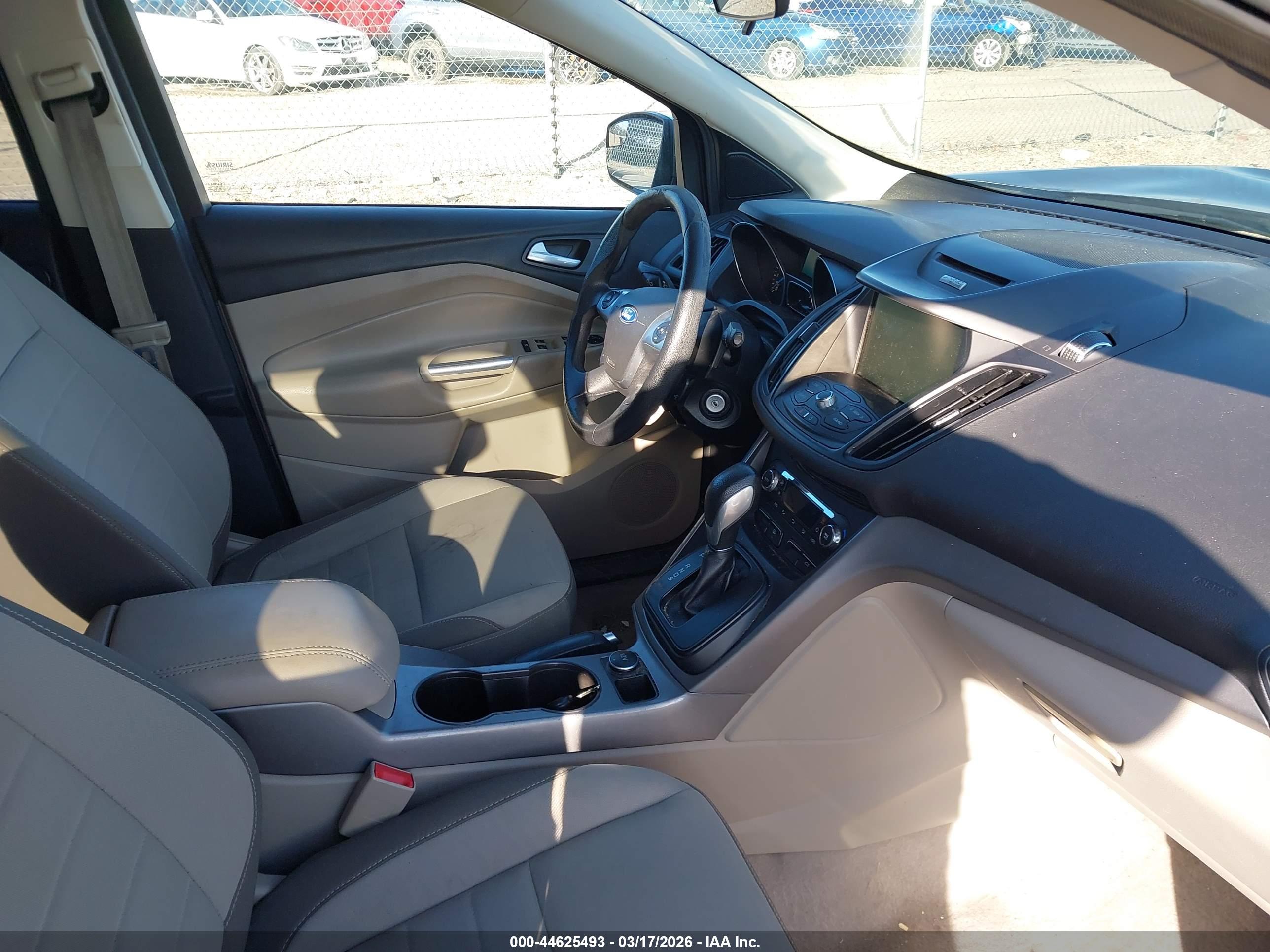 FORD ESCAPE image 5
