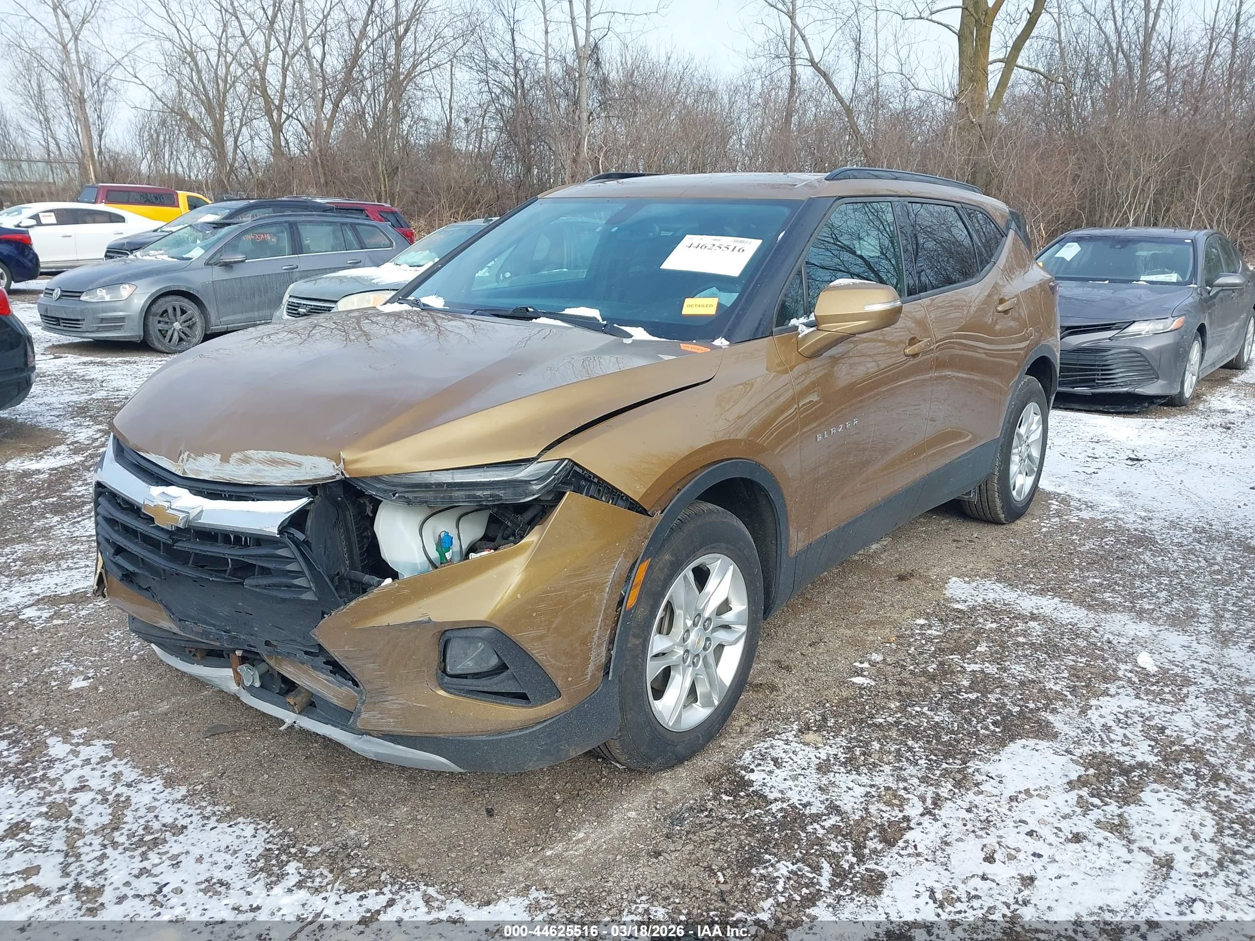 CHEVROLET BLAZER image 2