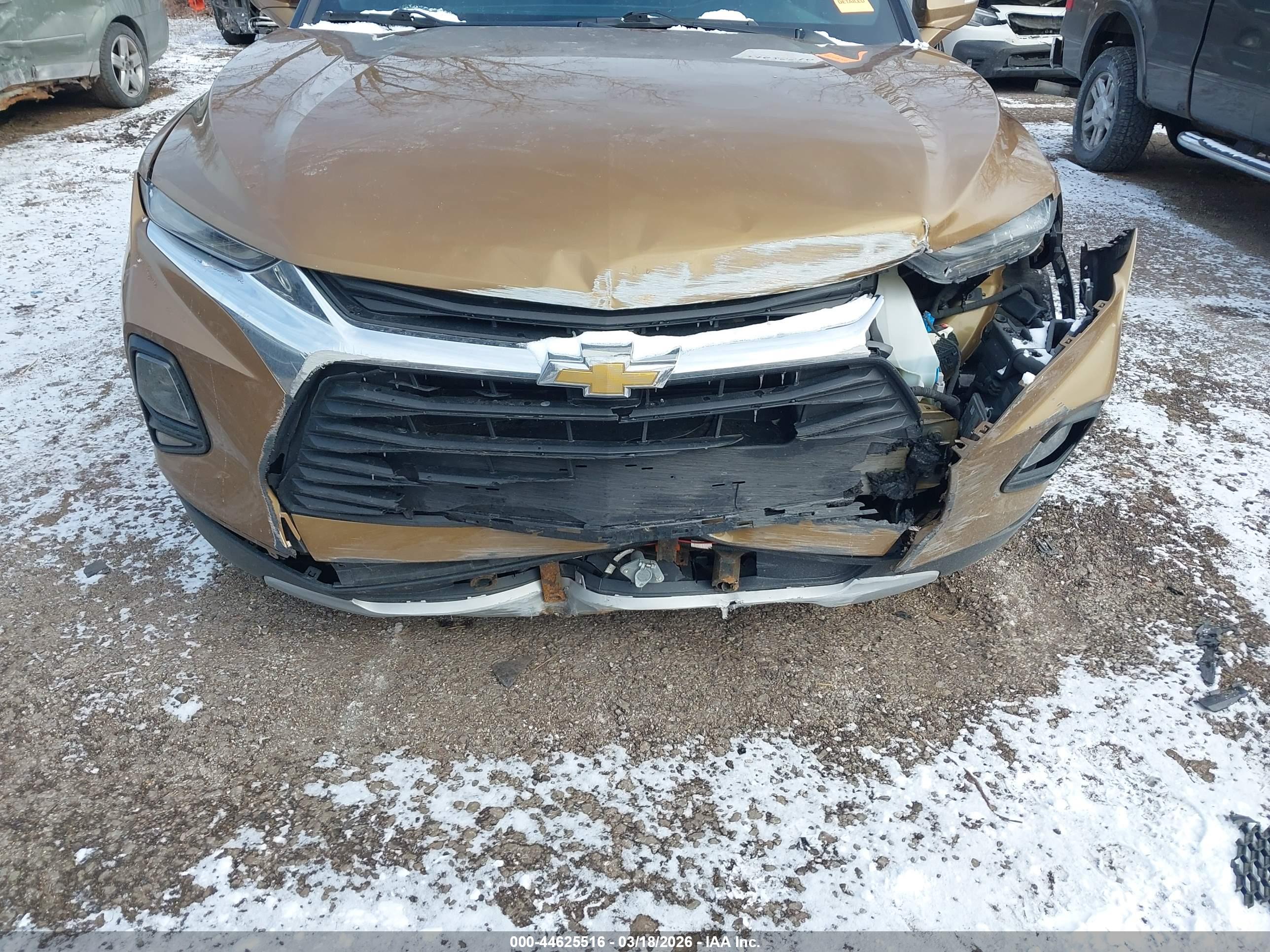 CHEVROLET BLAZER image 6