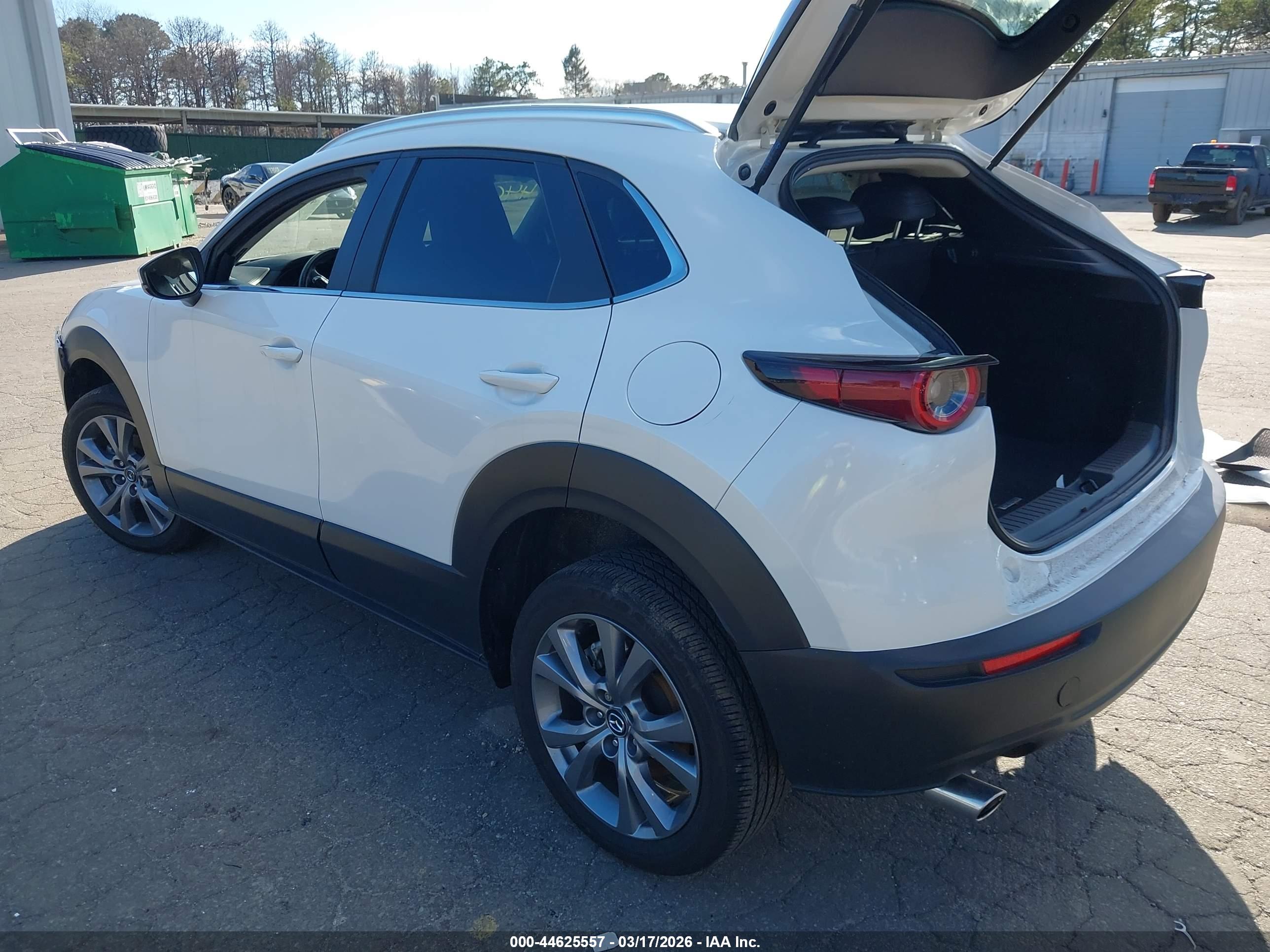 MAZDA CX-30 image 3