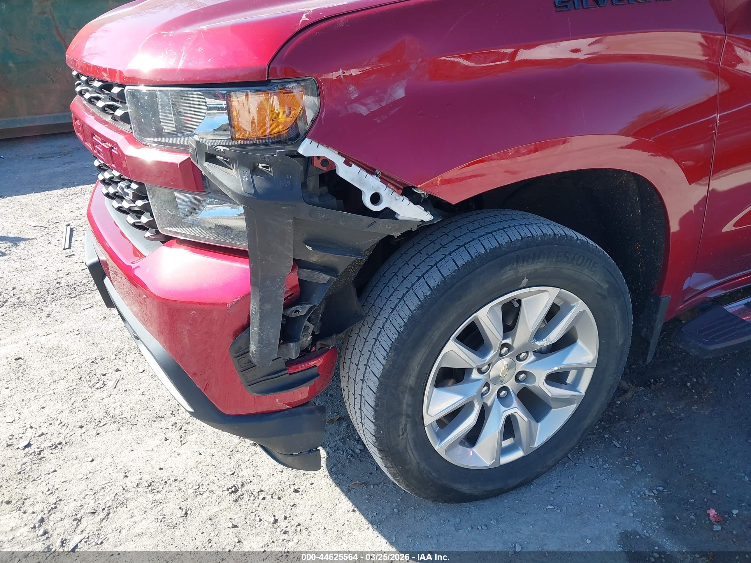 CHEVROLET SILVERADO image 6