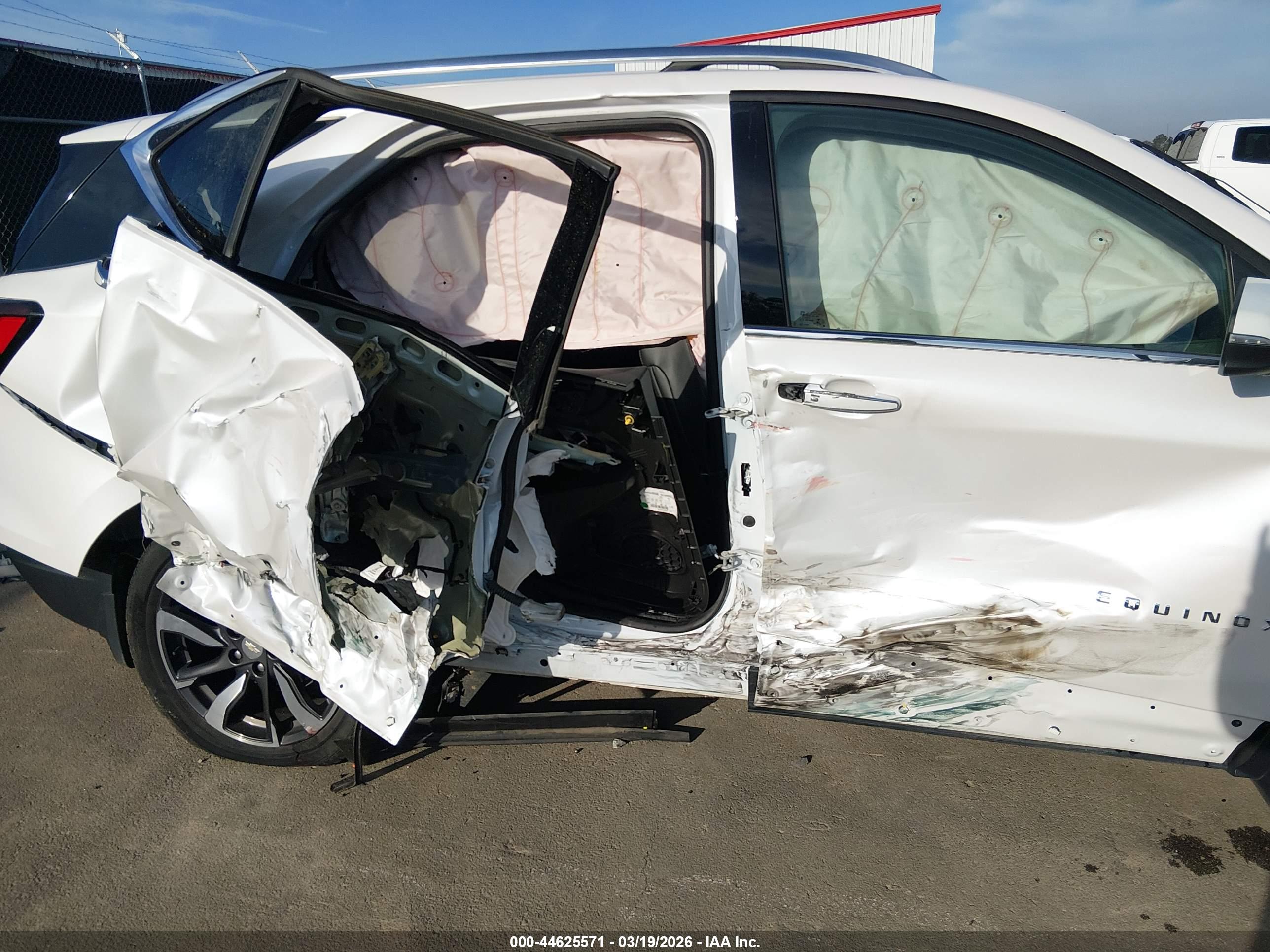 CHEVROLET EQUINOX image 6