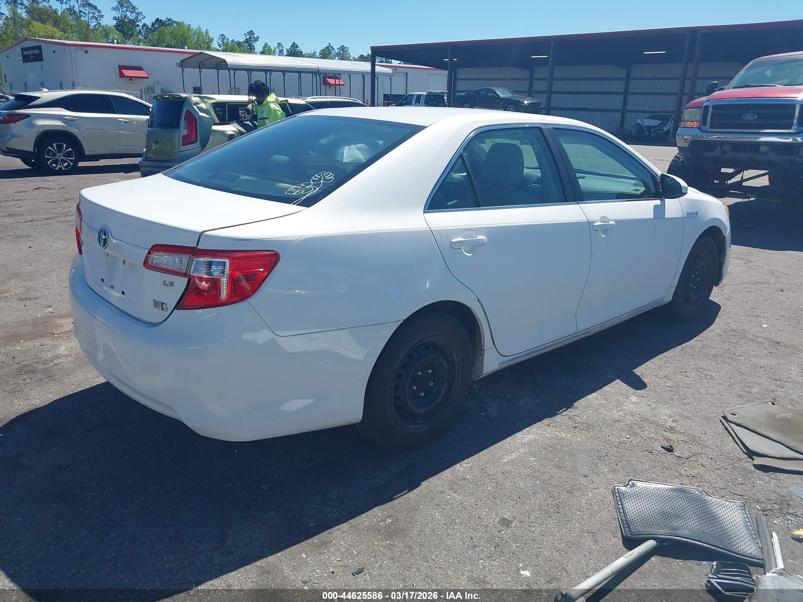 TOYOTA CAMRY image 4