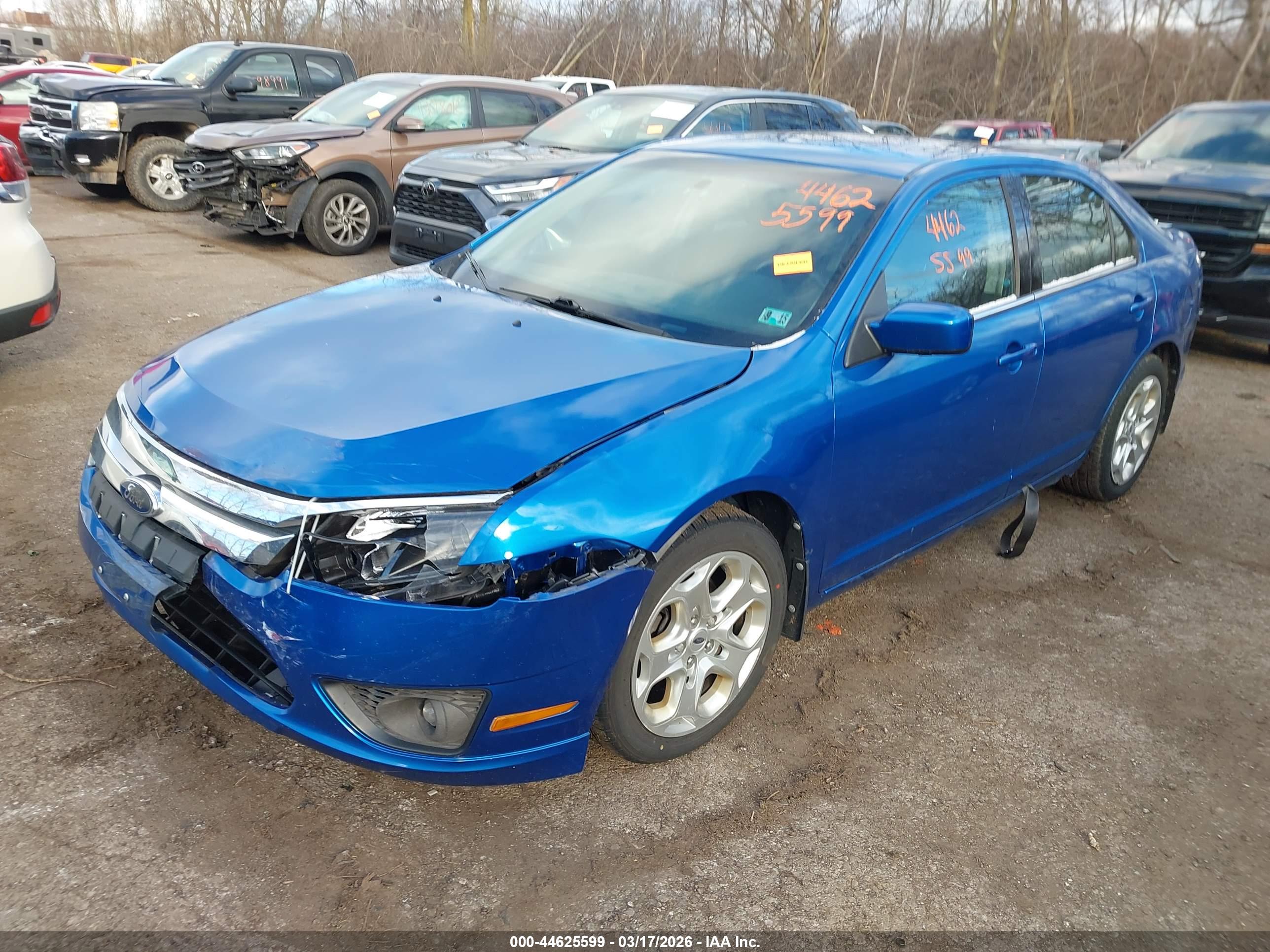 FORD FUSION image 2