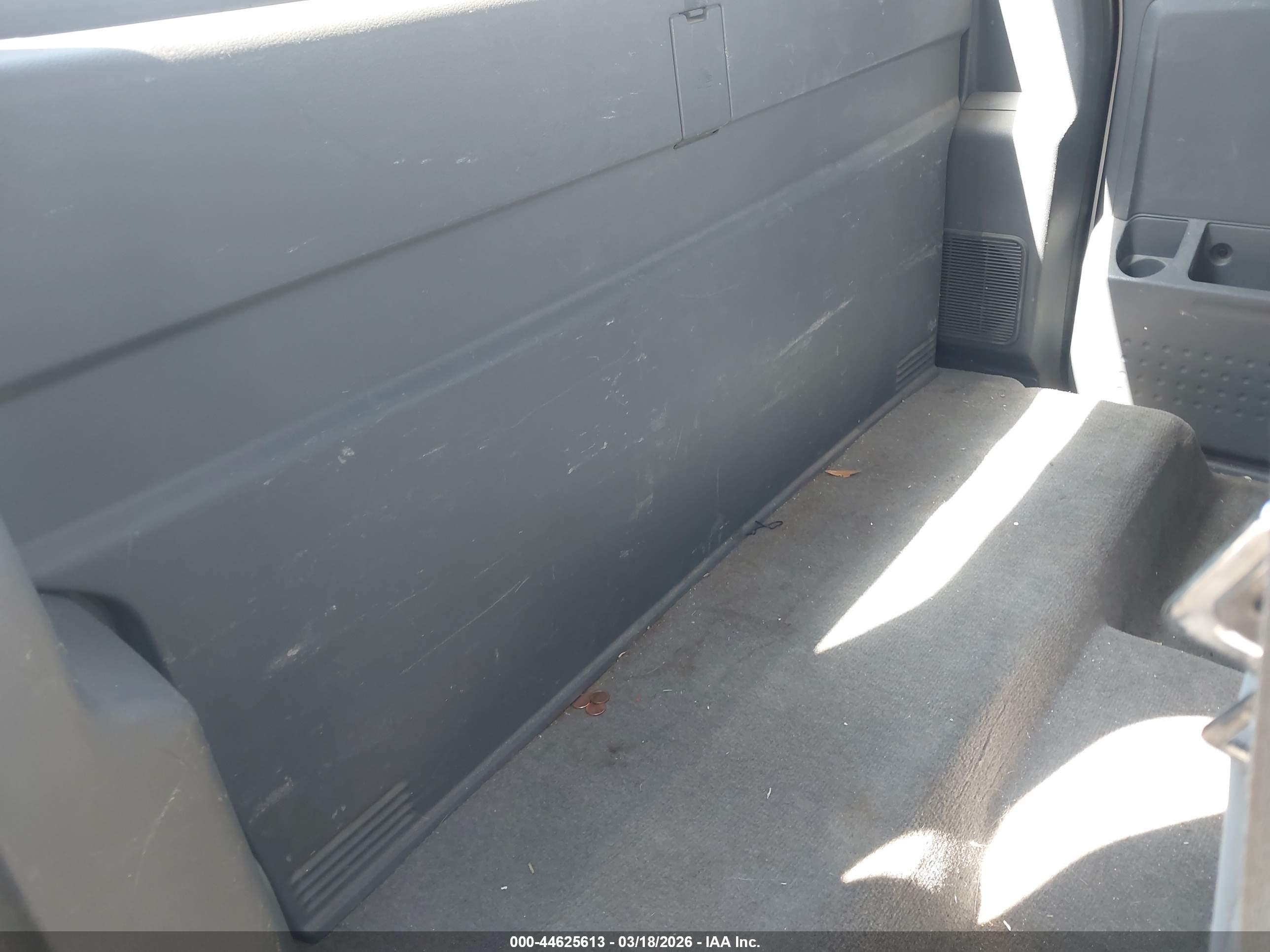 DODGE DAKOTA image 8