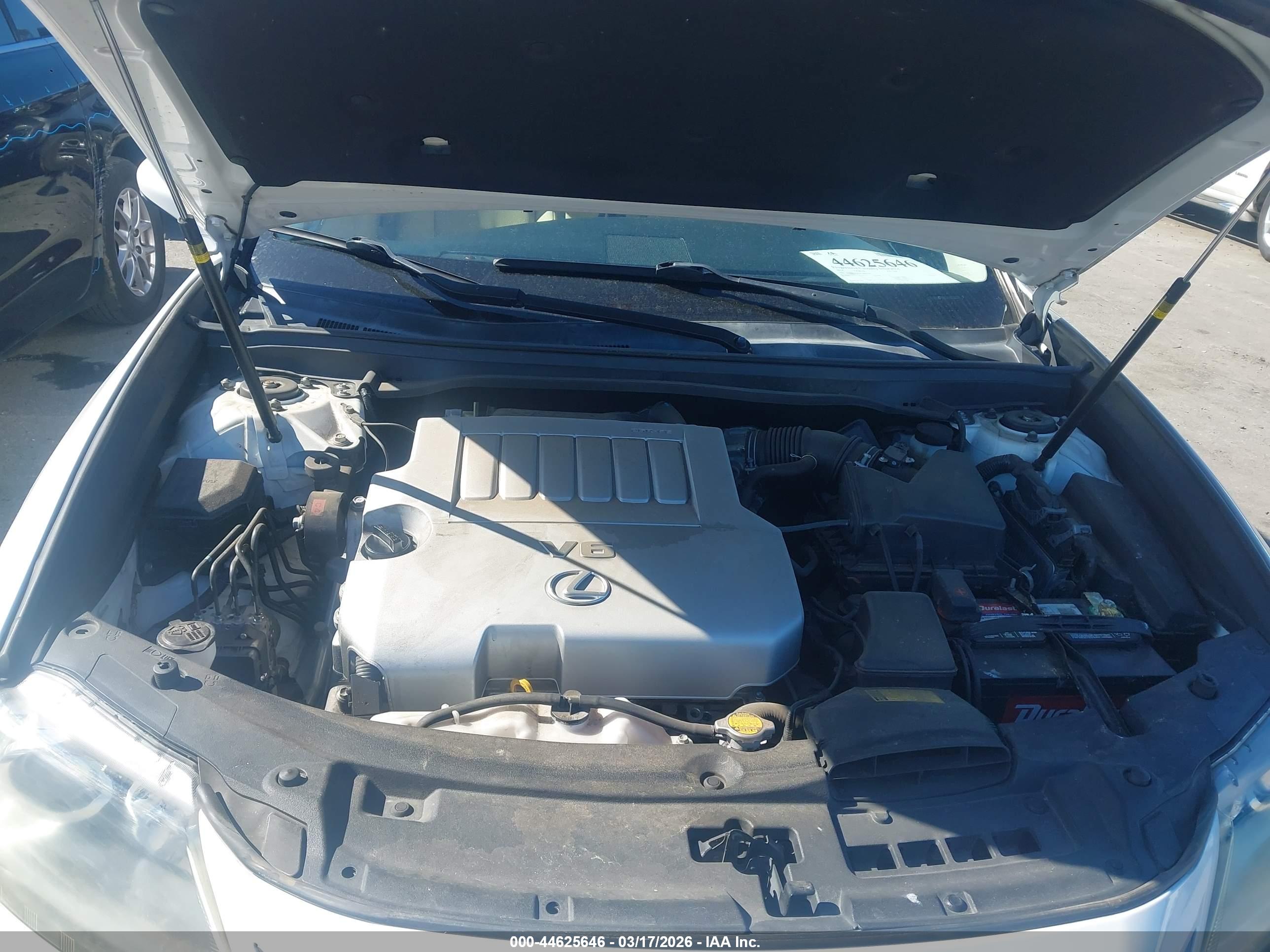 LEXUS ES image 10