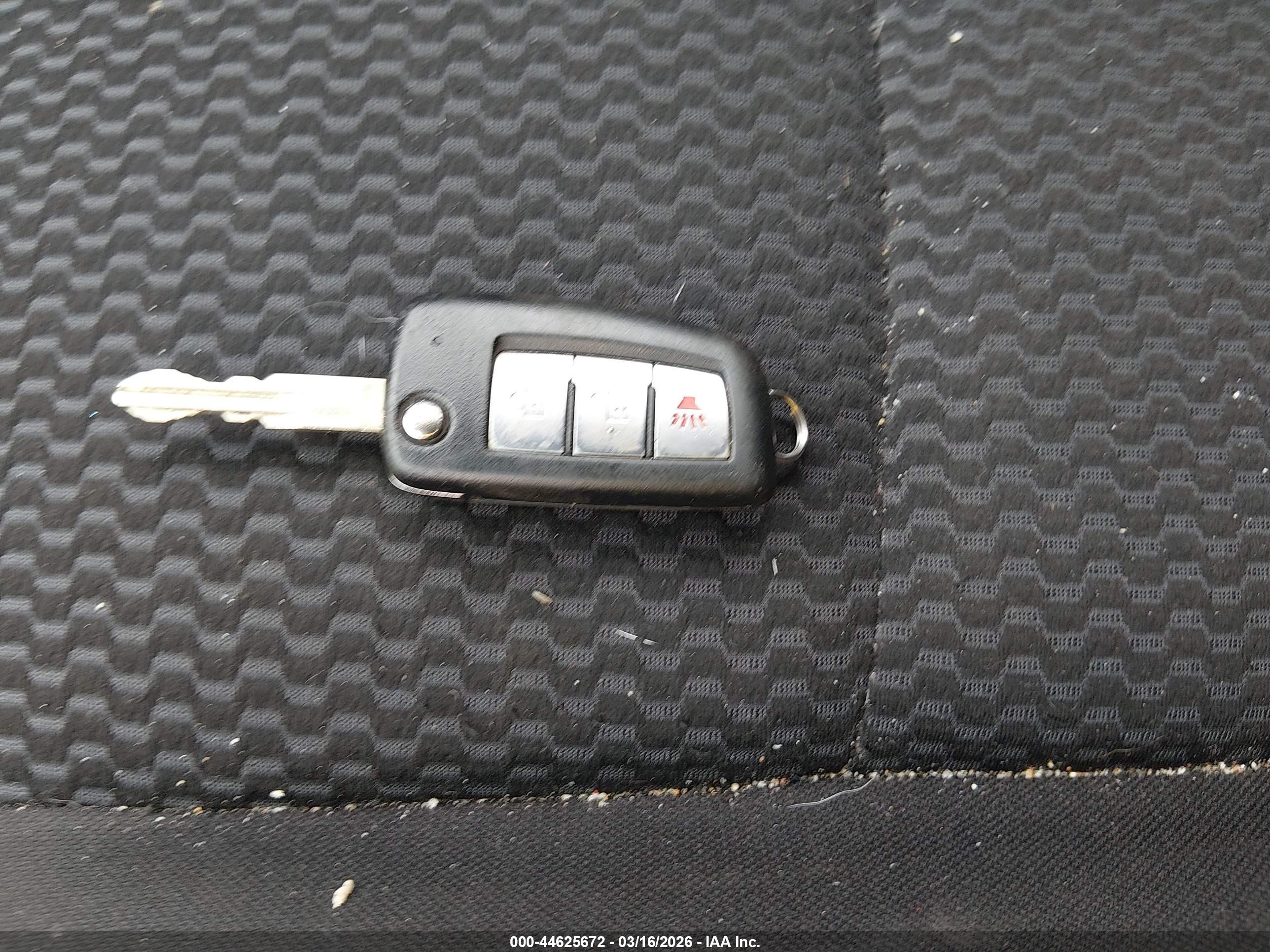NISSAN ROGUE image 11