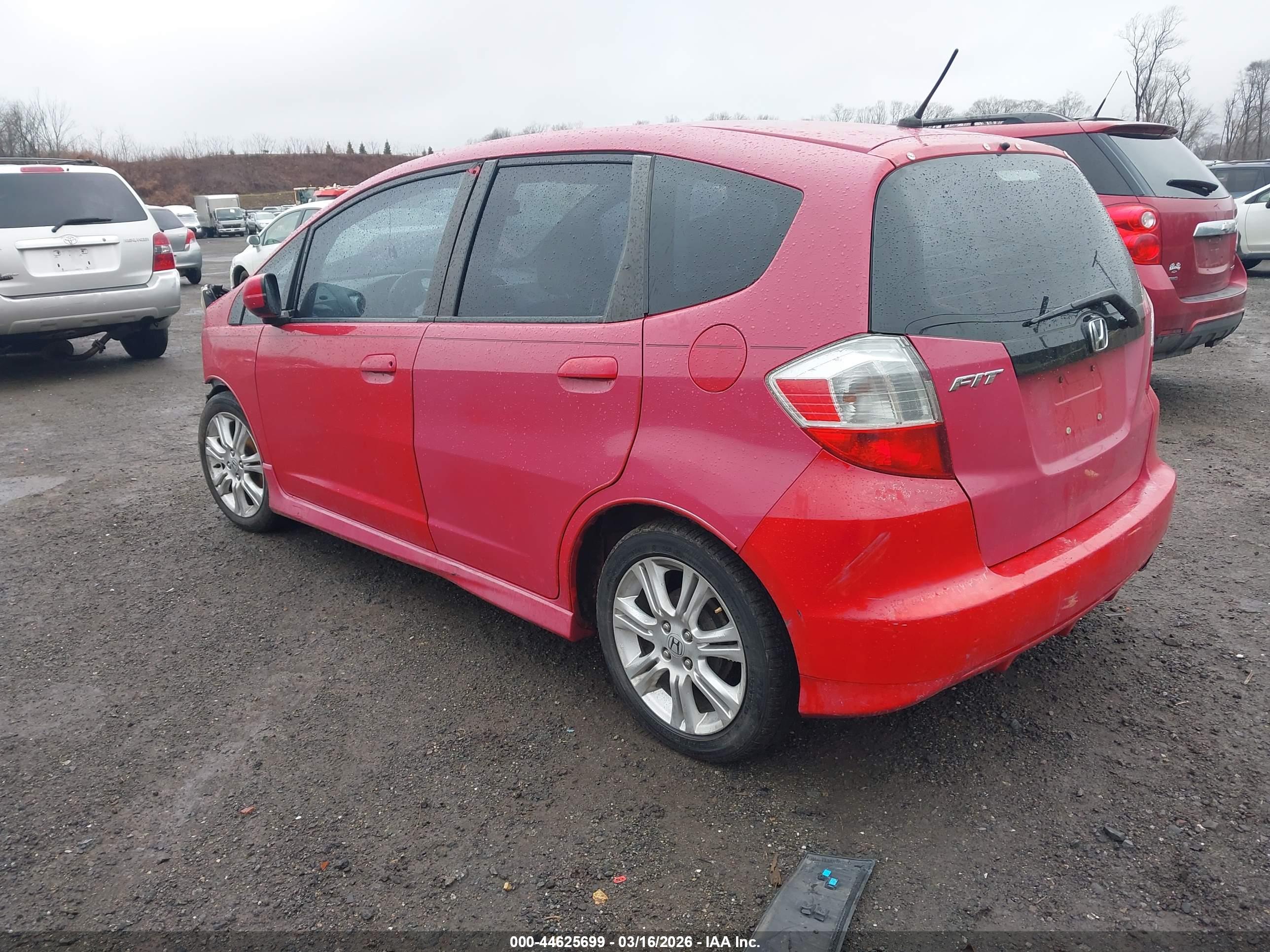 HONDA FIT image 3