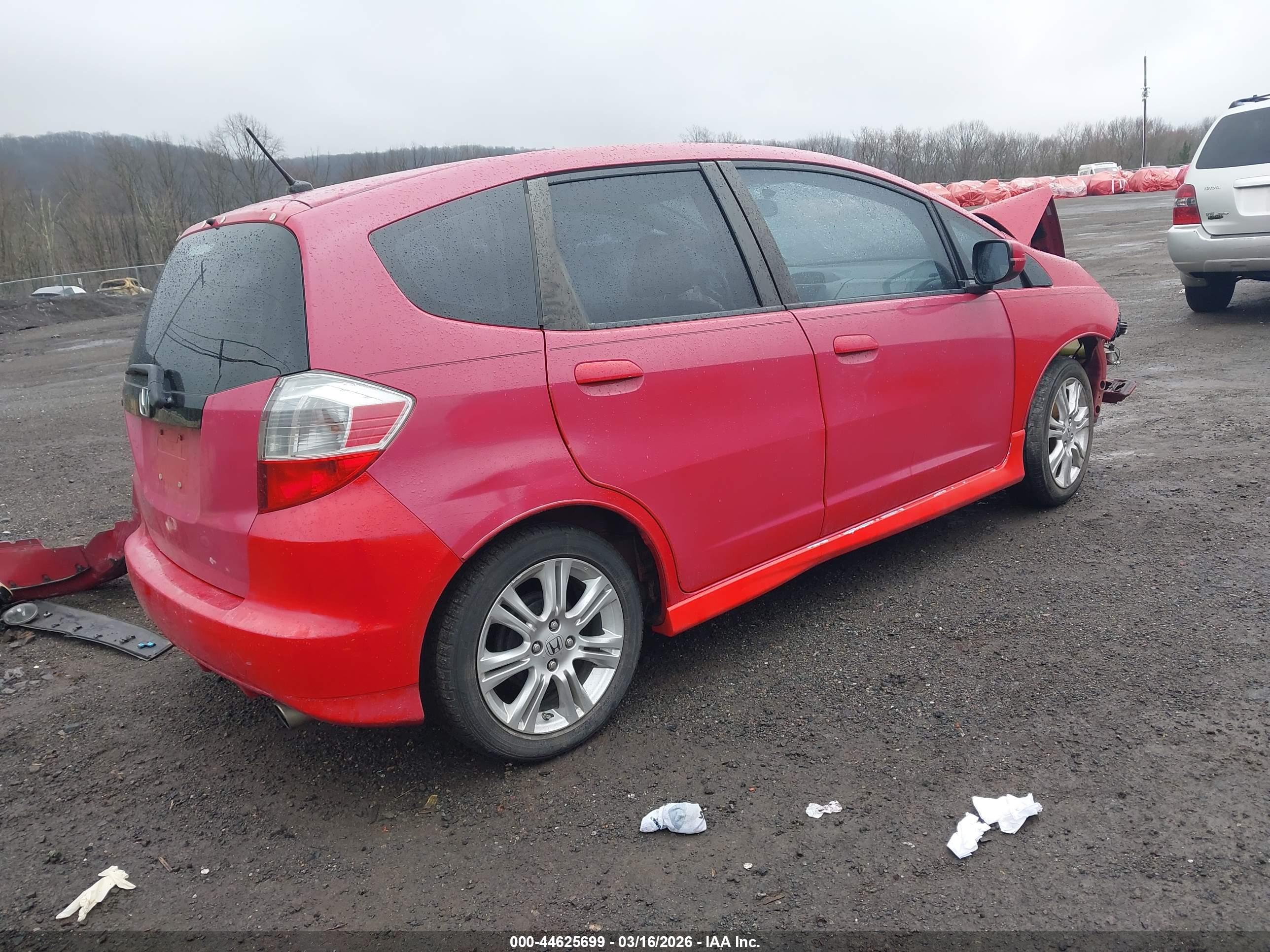 HONDA FIT image 4