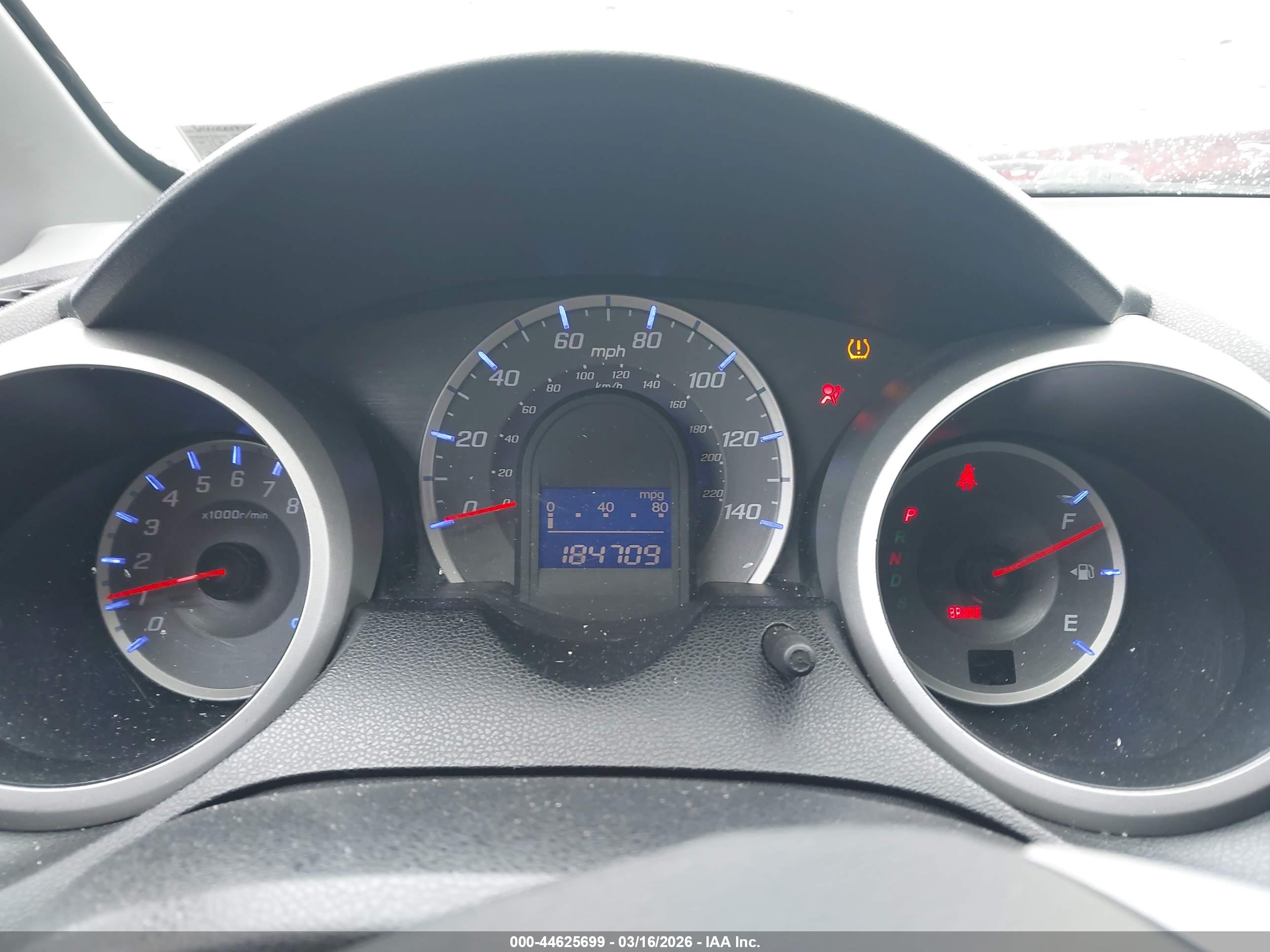 HONDA FIT image 7