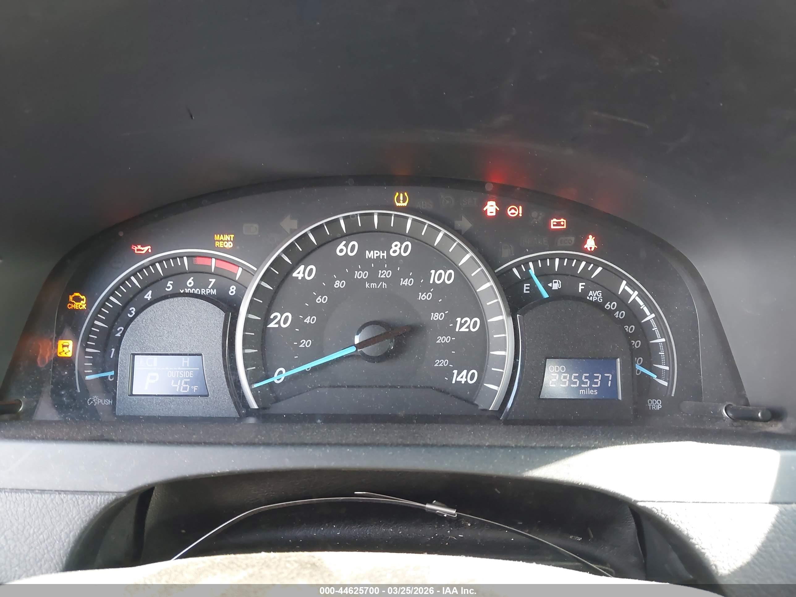 TOYOTA CAMRY image 7