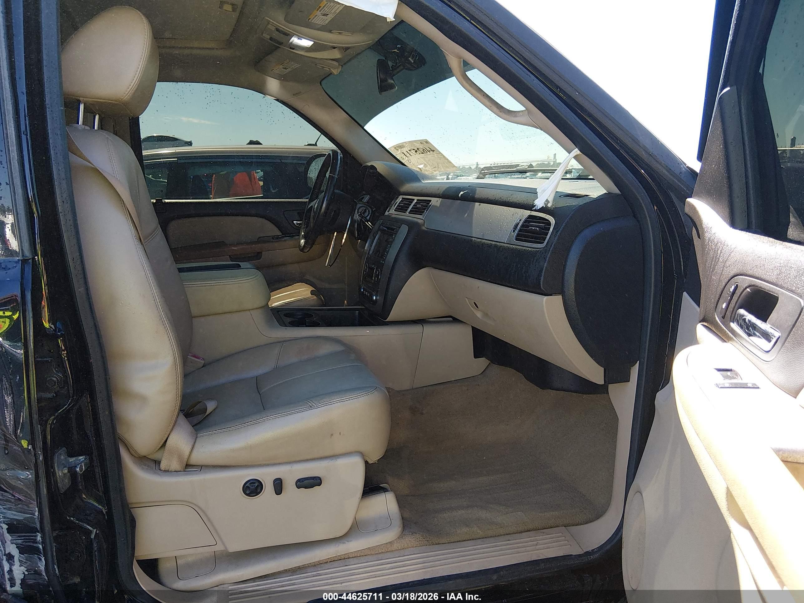 CHEVROLET SILVERADO image 5