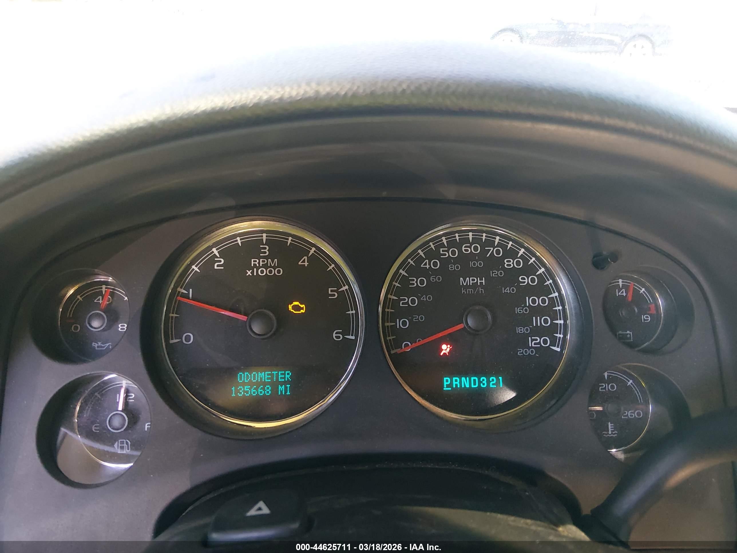 CHEVROLET SILVERADO image 7