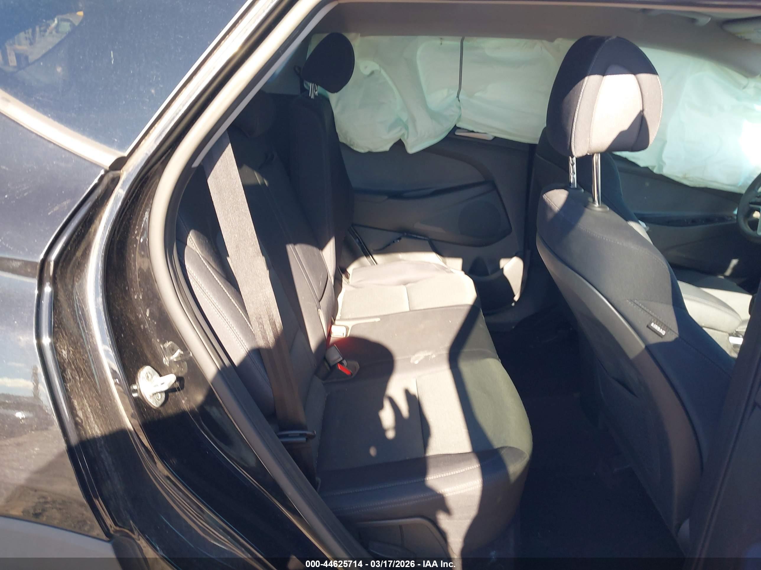 HYUNDAI TUCSON image 8
