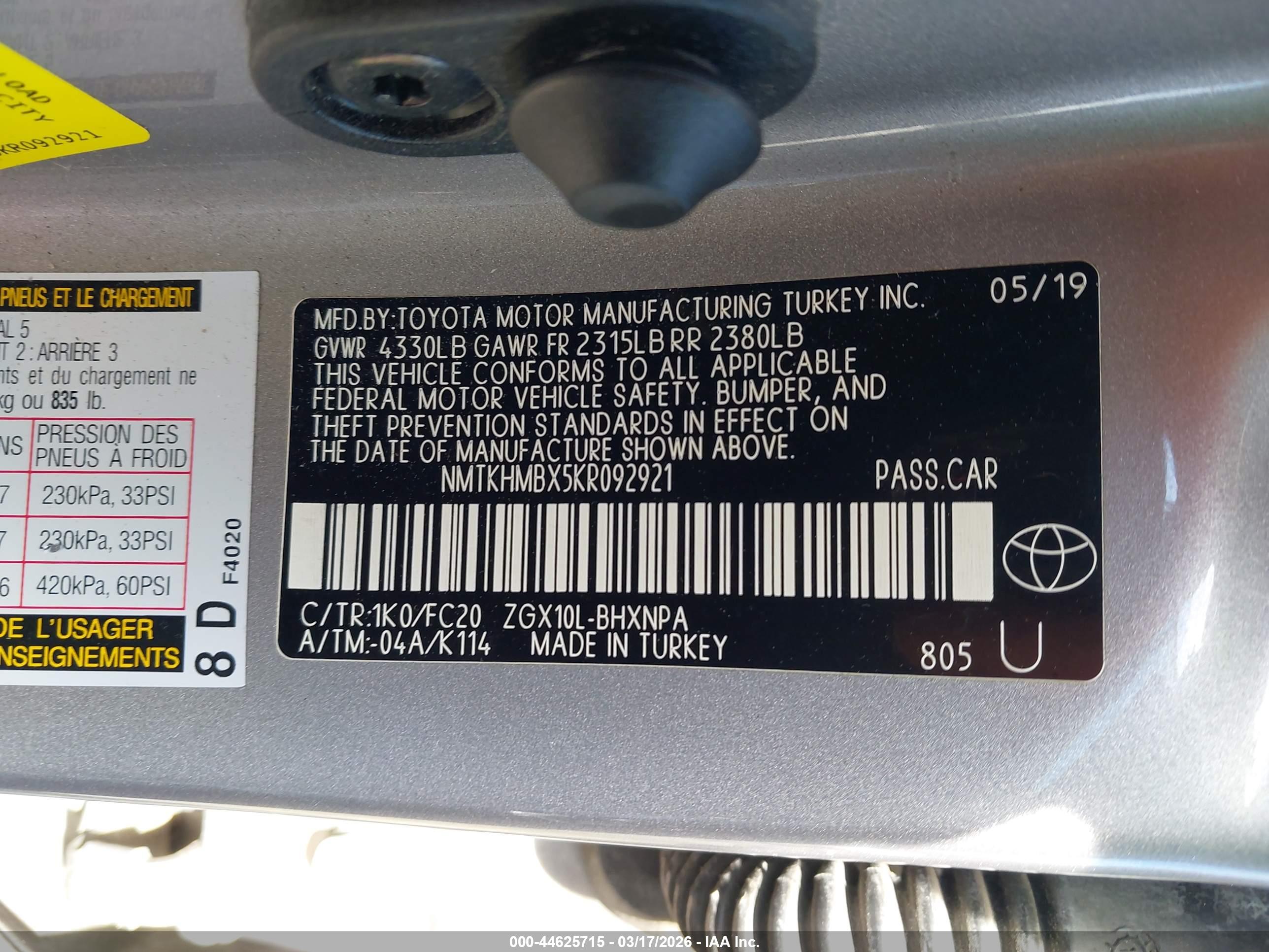 TOYOTA C-HR image 9