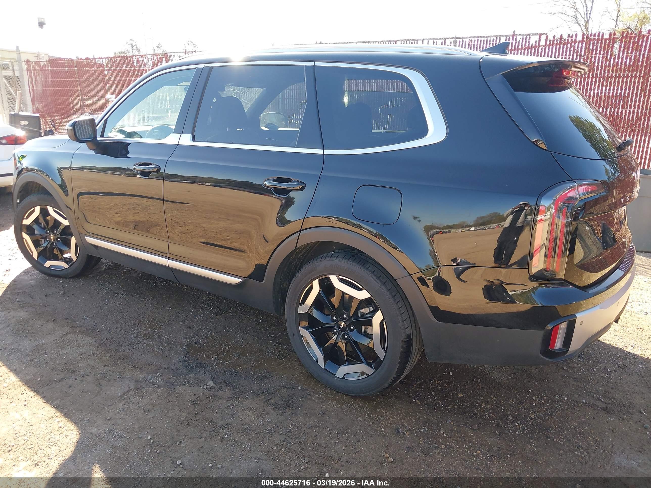 KIA TELLURIDE image 3