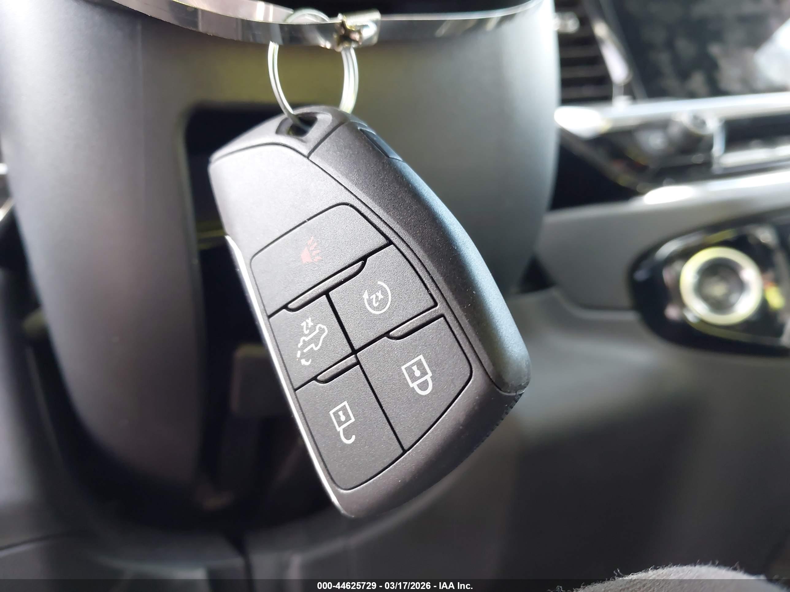 CHEVROLET SILVERADO image 11