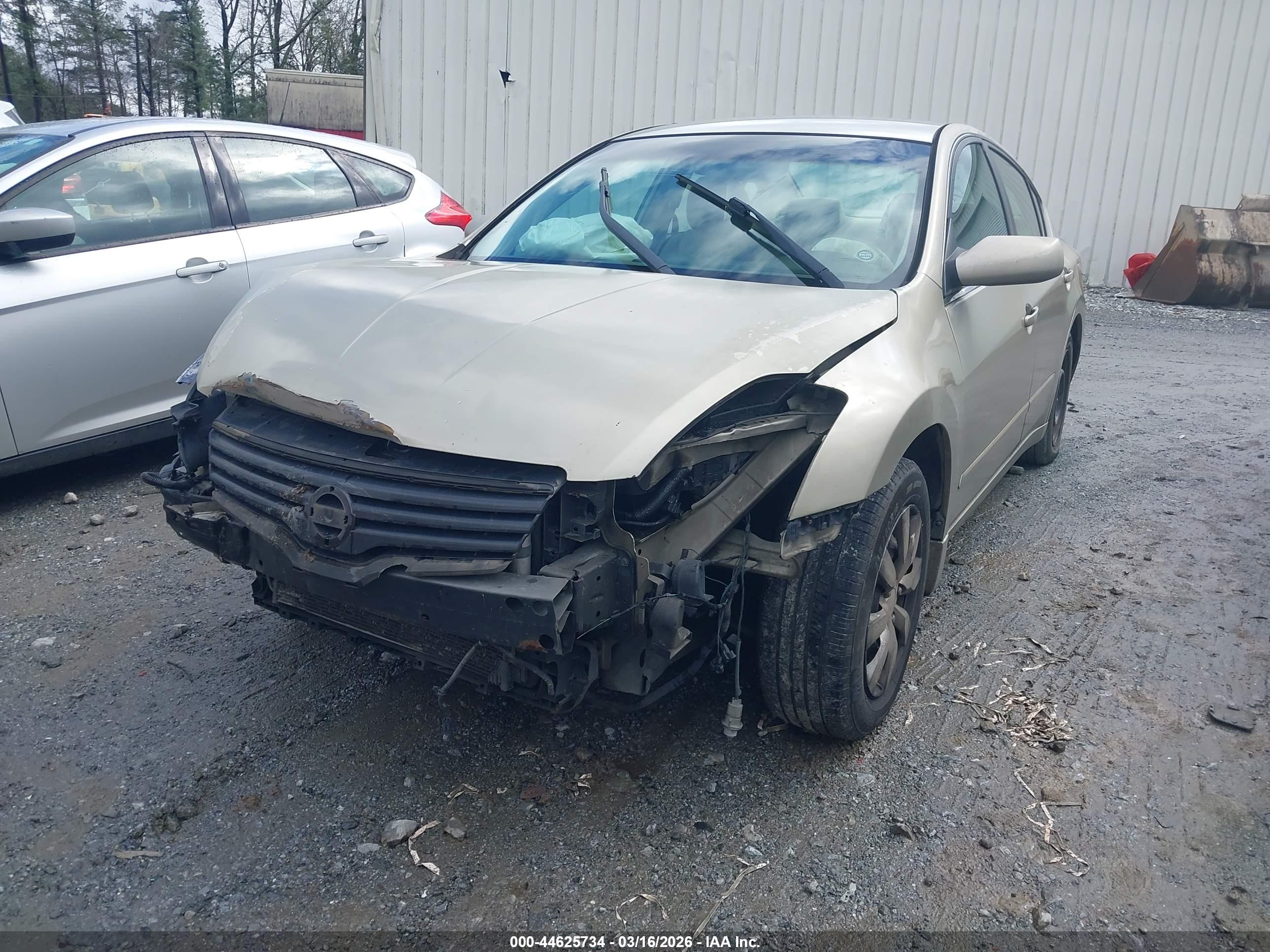 NISSAN ALTIMA image 2