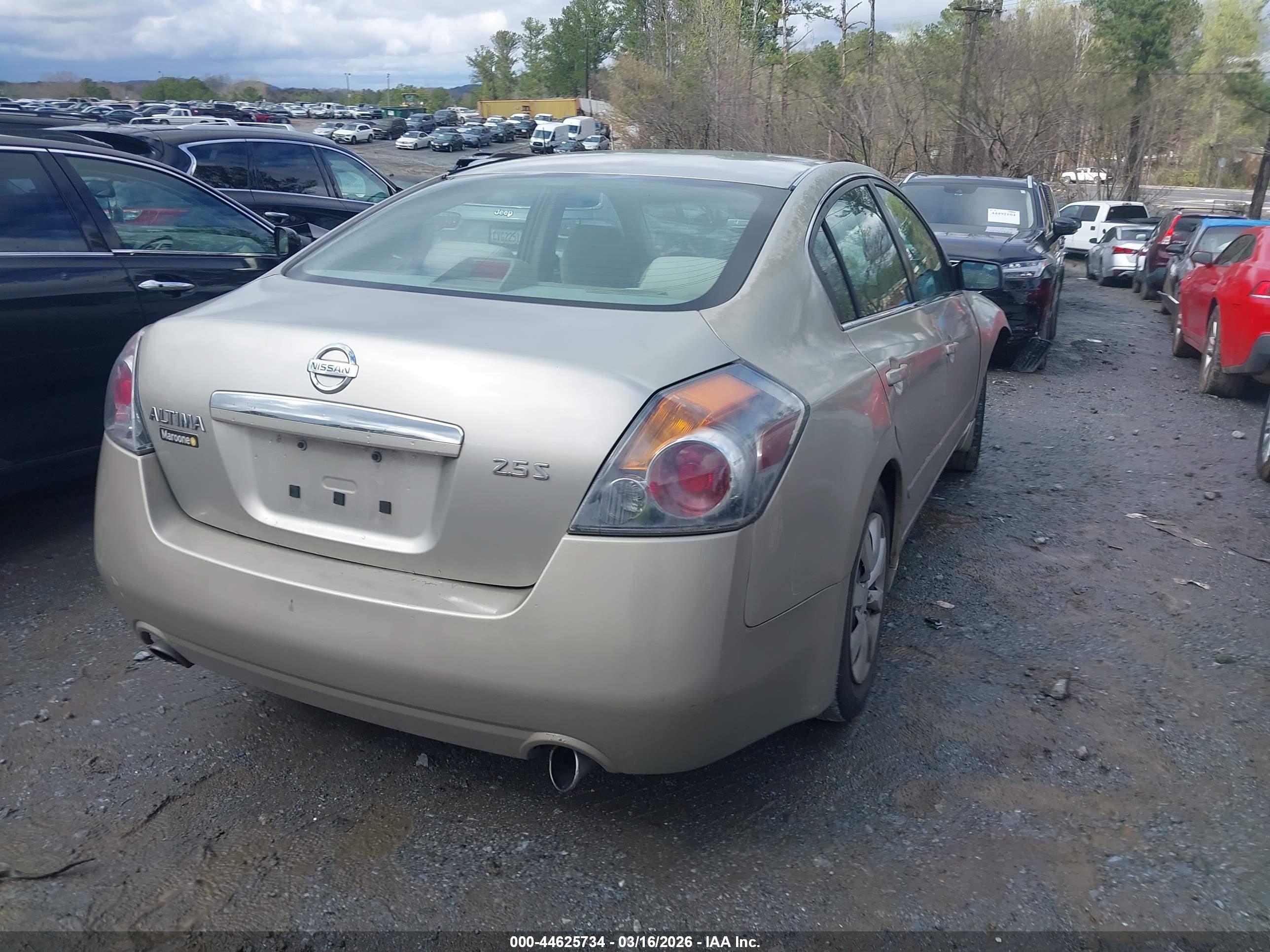 NISSAN ALTIMA image 4